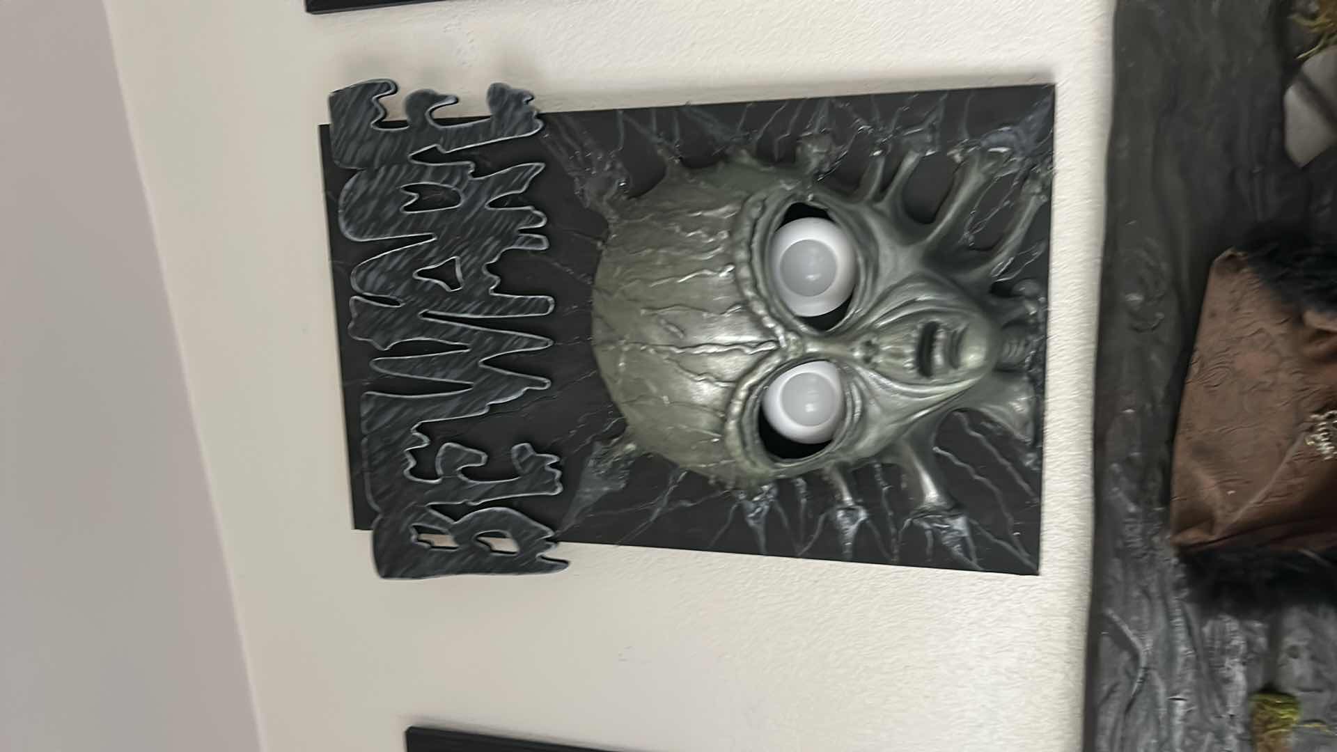 Photo 1 of HALLOWEEN DECOR - ANIMATED LIGHTUP ALIEN AND PIRATE 37“ x H19“