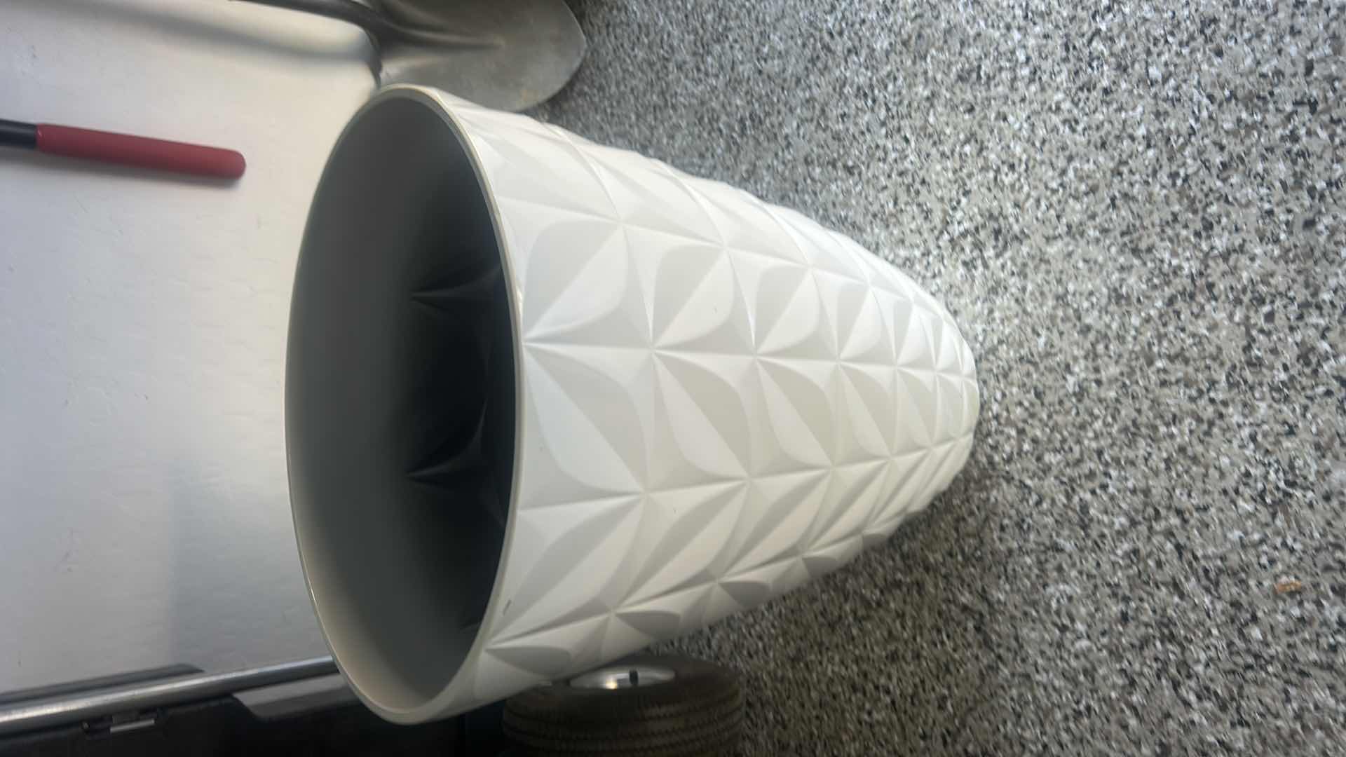 Photo 1 of CREAM RESIN OUTDOOR  POT 16” X H20”