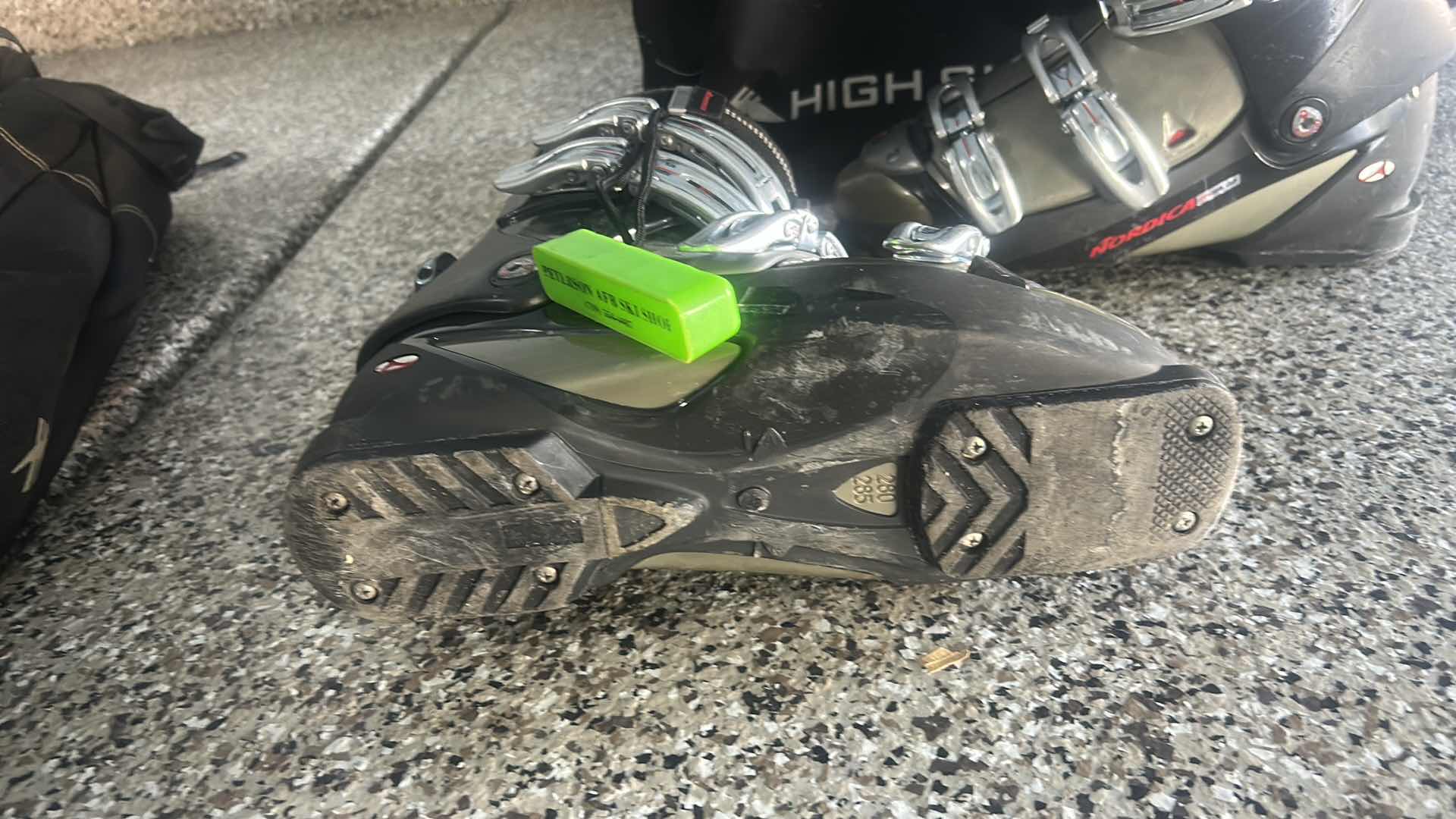 Photo 1 of OUTLAST SKI BOOTS AND BAG