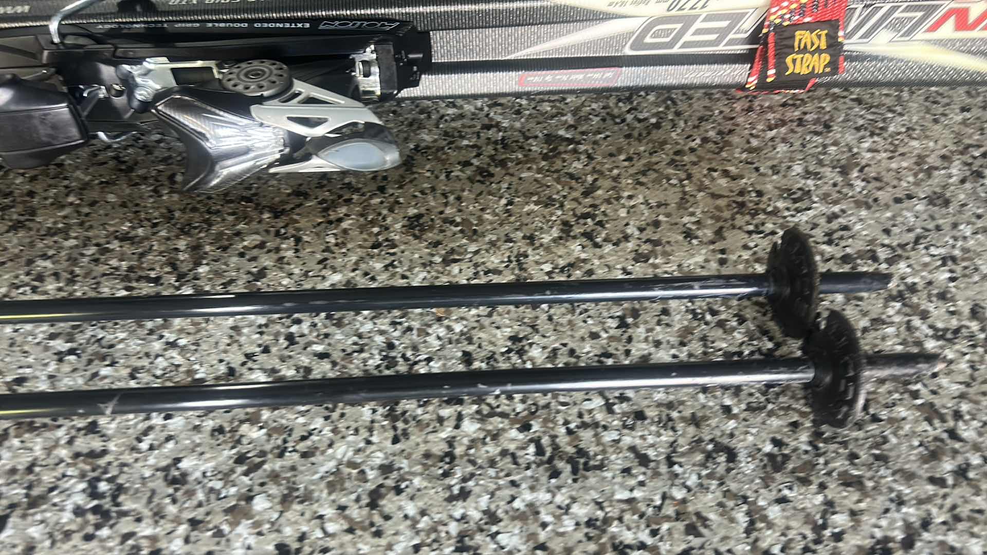 Photo 1 of UNLIMITED AC30 VOELKL DOUBLE GRIP SKI BINDINGS AND POLES