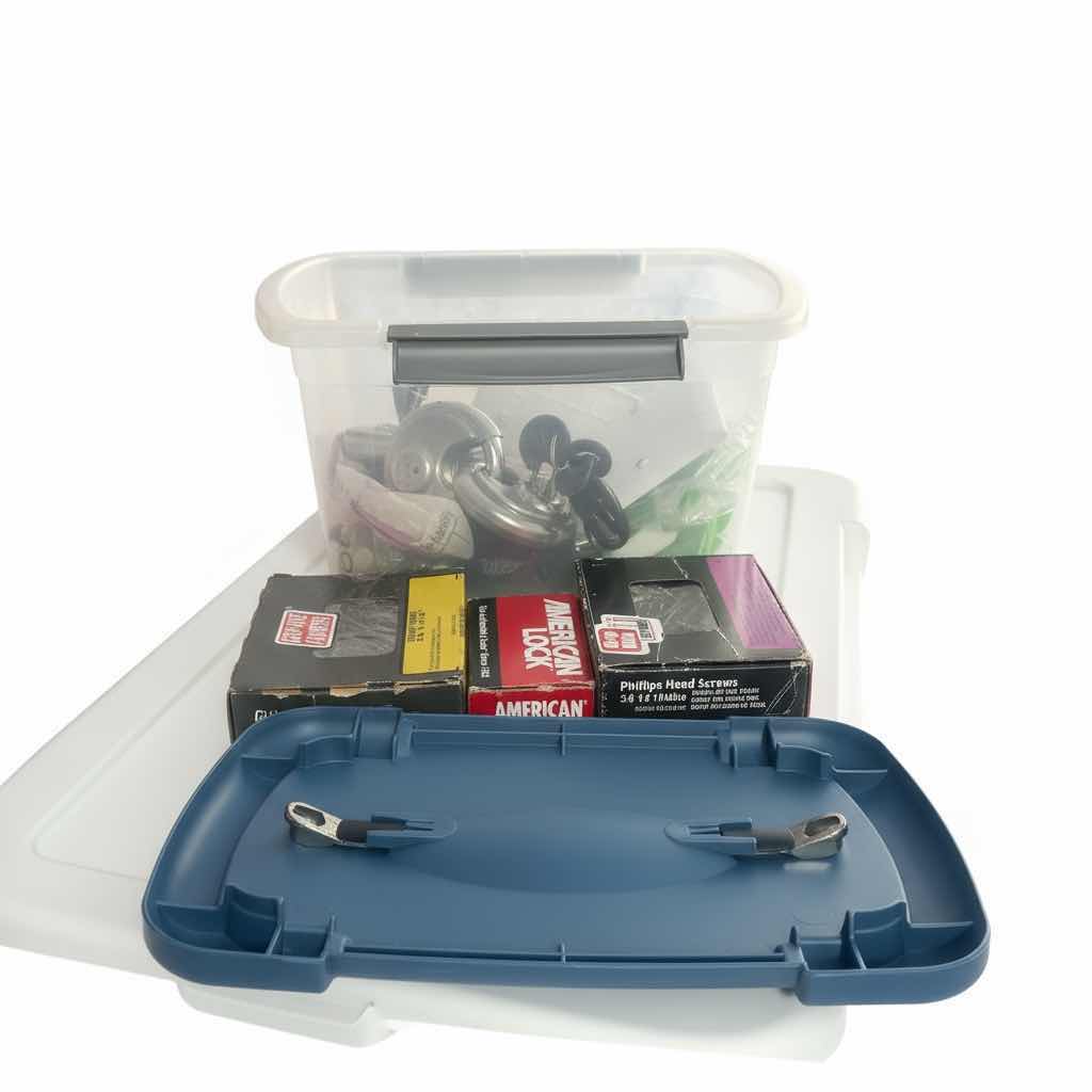 Photo 1 of TOTE WITH SCREWS AND LOCKS