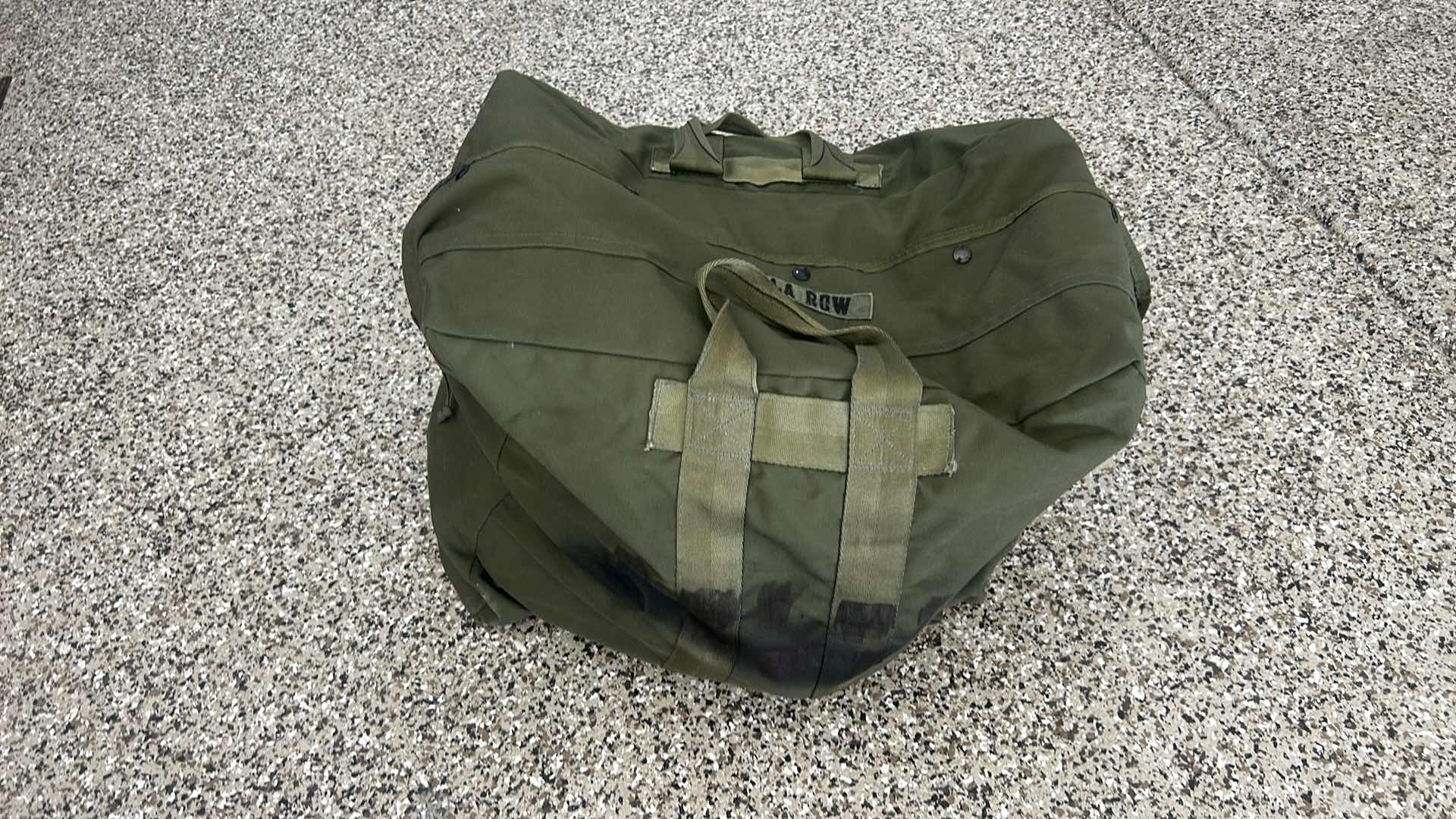 Photo 1 of BAG ASSORTMENT & PICNIC BLANKET