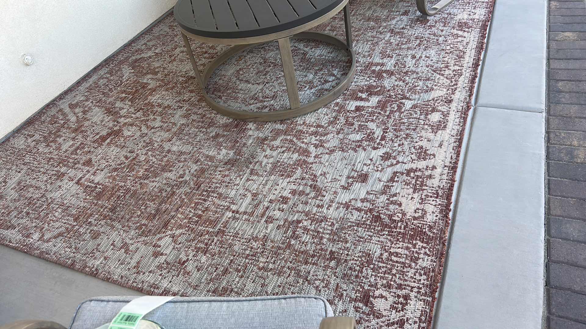 Photo 1 of SAFAVIEH RESORT FONTAINE OUTDOOR RUG 8‘ x 10‘