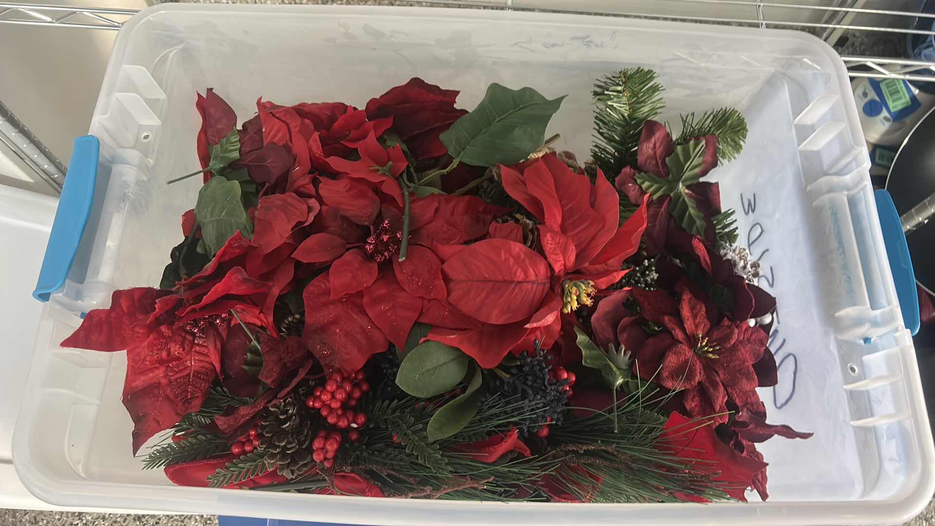 Photo 1 of TOTE - CHRISTMAS DECORATIONS