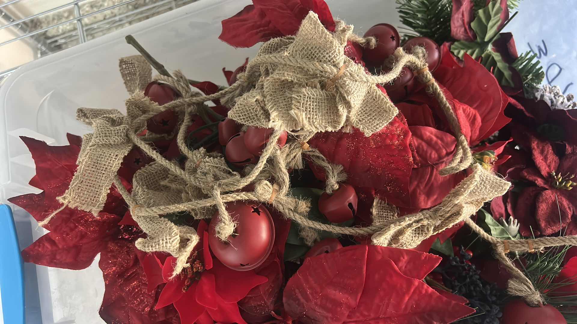 Photo 1 of TOTE - CHRISTMAS DECORATIONS