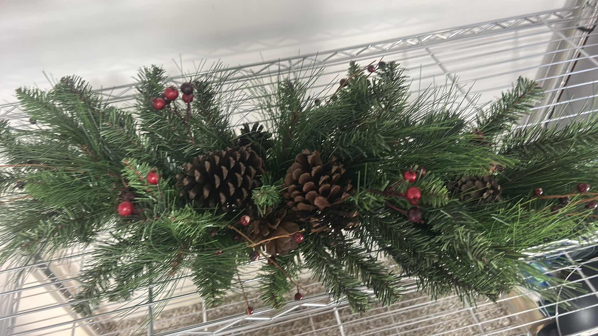 Photo 1 of TOTE - CHRISTMAS DECORATIONS