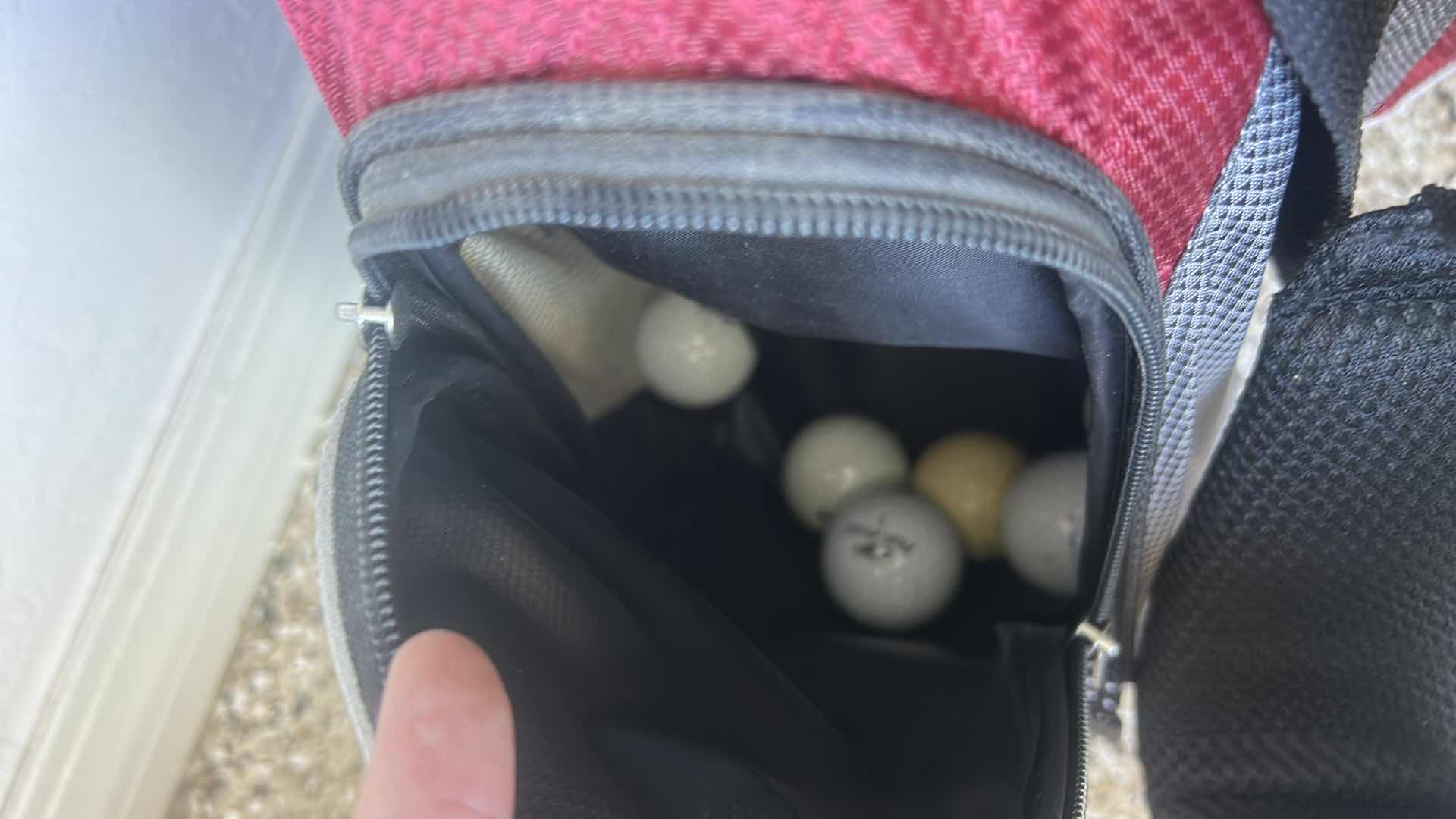 Photo 1 of GOLF CLUBS AND GOLF BAG