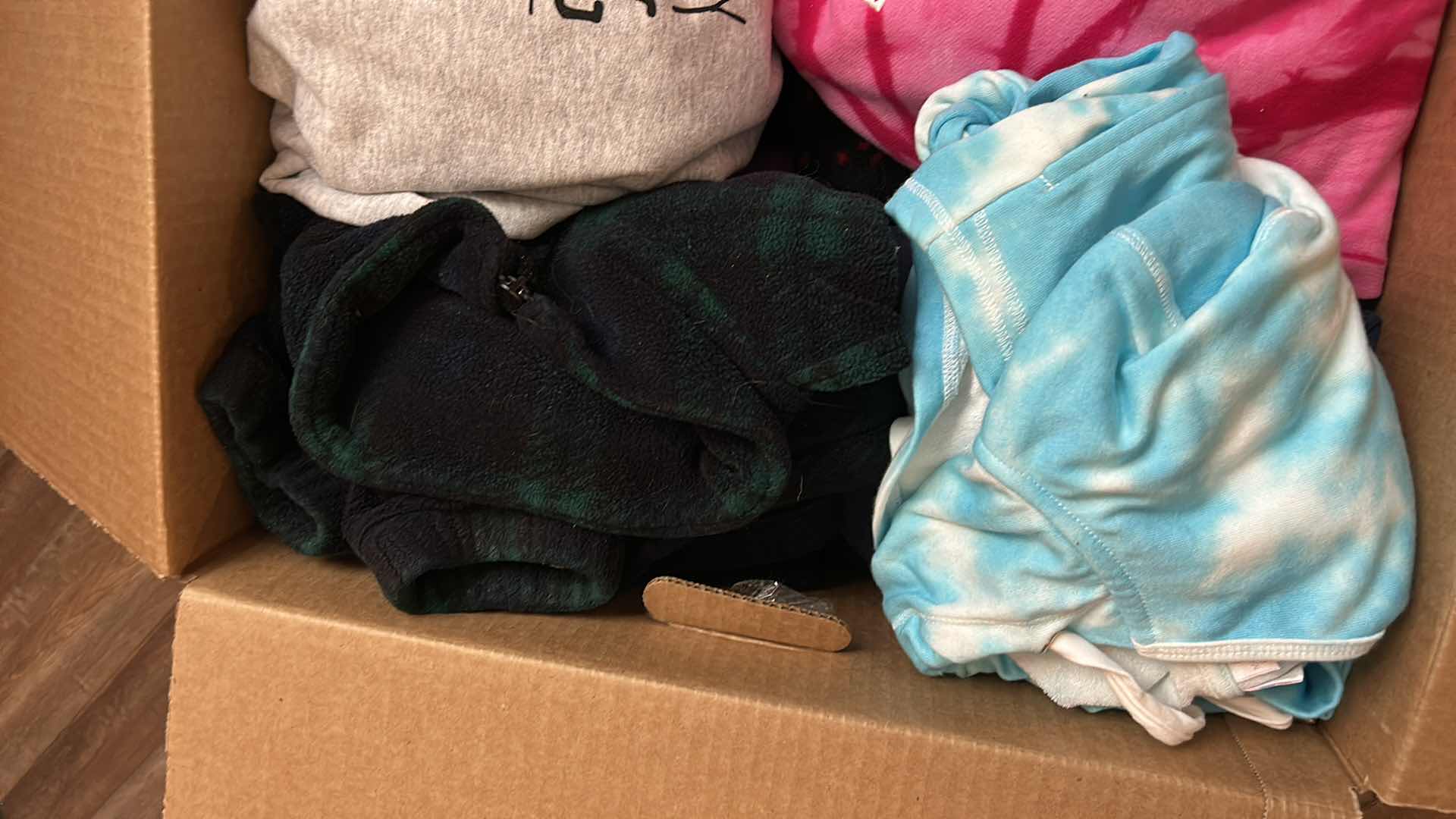 Photo 1 of BOX OF WOMENS CLOTHING, SWEATSHIRTS AND JACKETS (ASSORTED SIZES)