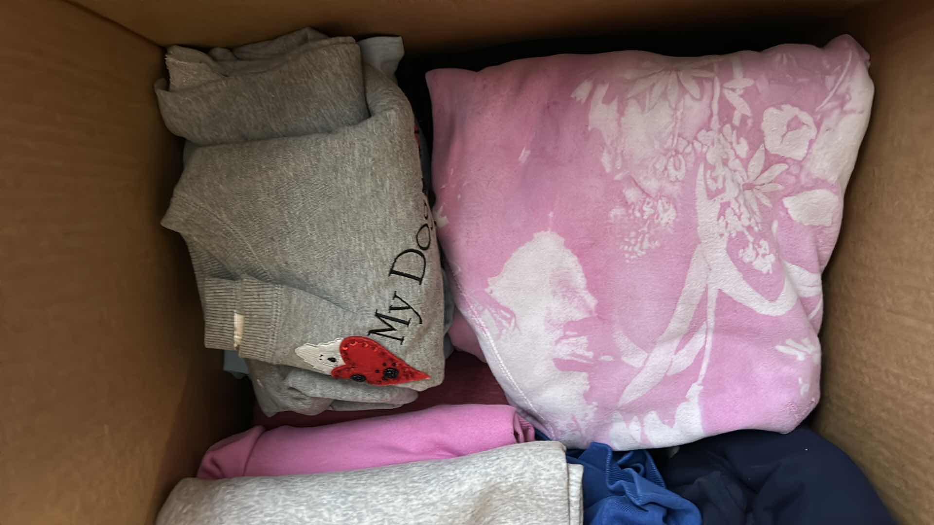 Photo 1 of BOX OF WOMENS CLOTHING, SWEATSHIRTS AND JACKETS (ASSORTED SIZES)