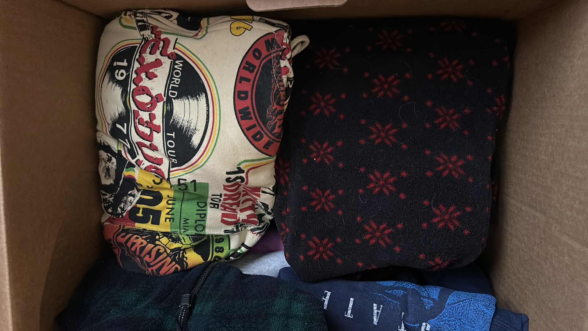 Photo 1 of BOX OF WOMENS CLOTHING, SWEATSHIRTS AND JACKETS (ASSORTED SIZES)