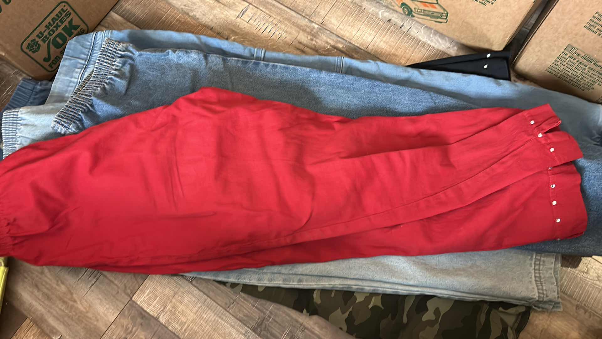 Photo 1 of BOX OF WOMENS CLOTHING, BLOUSES,  SHIRTS  AND PANTS  (ASSORTED SIZES)