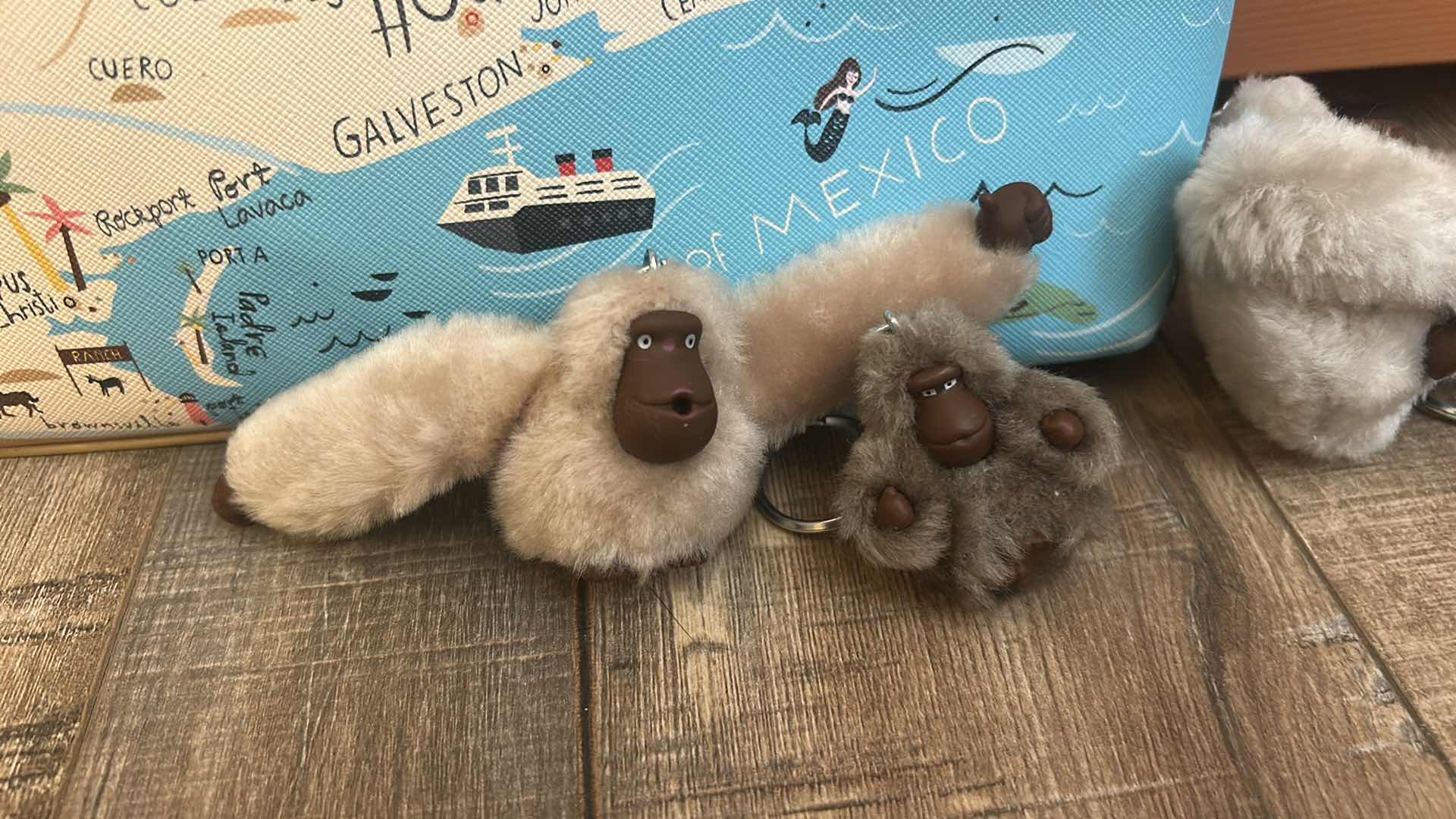 Photo 1 of 1 NEW WOMENS SPARTINA 449 TEXAS HANDAG, NEW DONKEY WALLET AND 6 MONKEYS