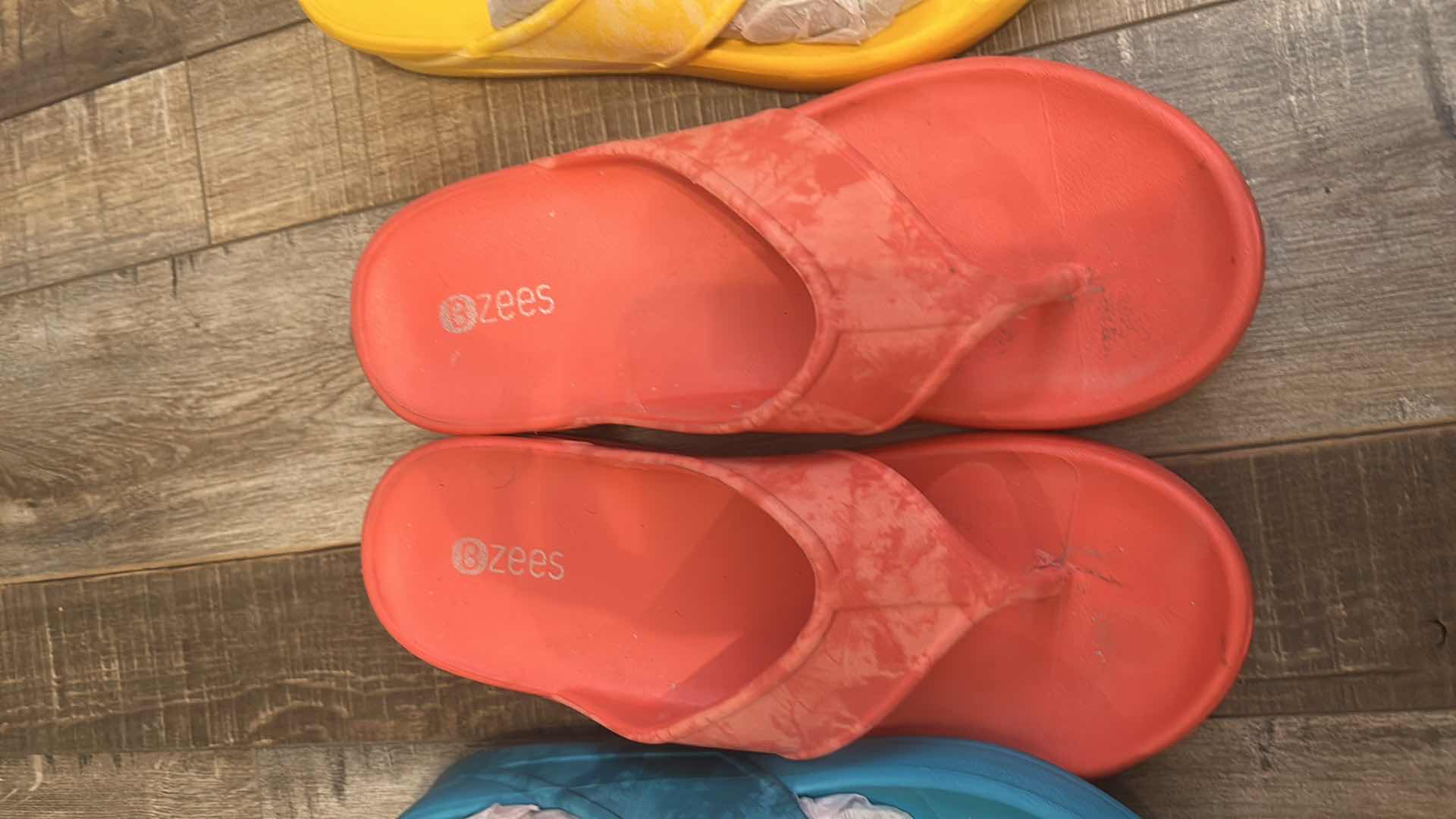 Photo 1 of 5 PAIRS WOMENS SLIP IN SHOES SIZE 8