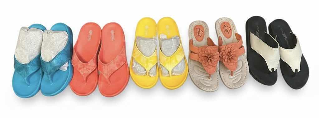 Photo 1 of 5 PAIRS WOMENS SLIP IN SHOES SIZE 8