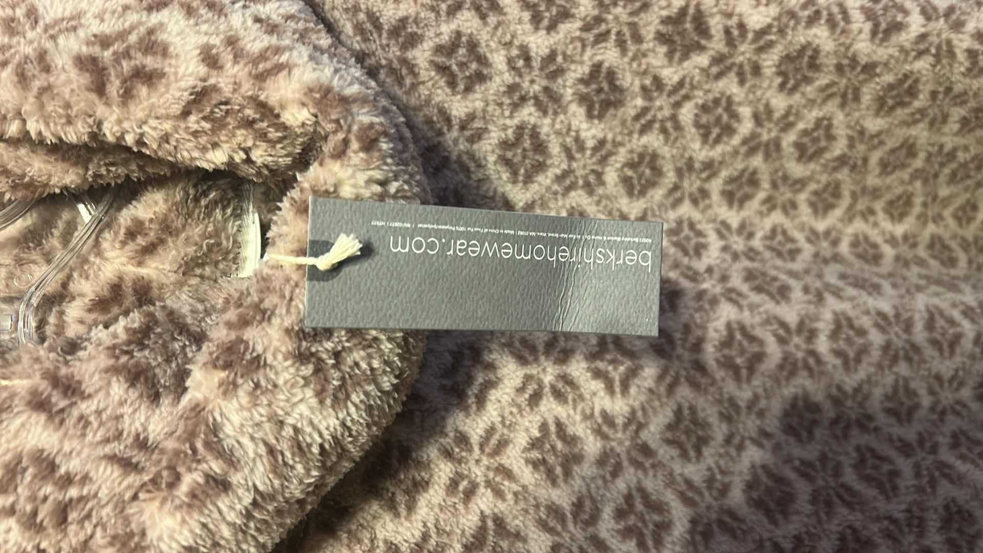 Photo 1 of 2 NEW WOMENS BERKSHIRE HOMEWEAR SIZE XS (LOOK TO FIT UP TO MEDIUM SIZE)