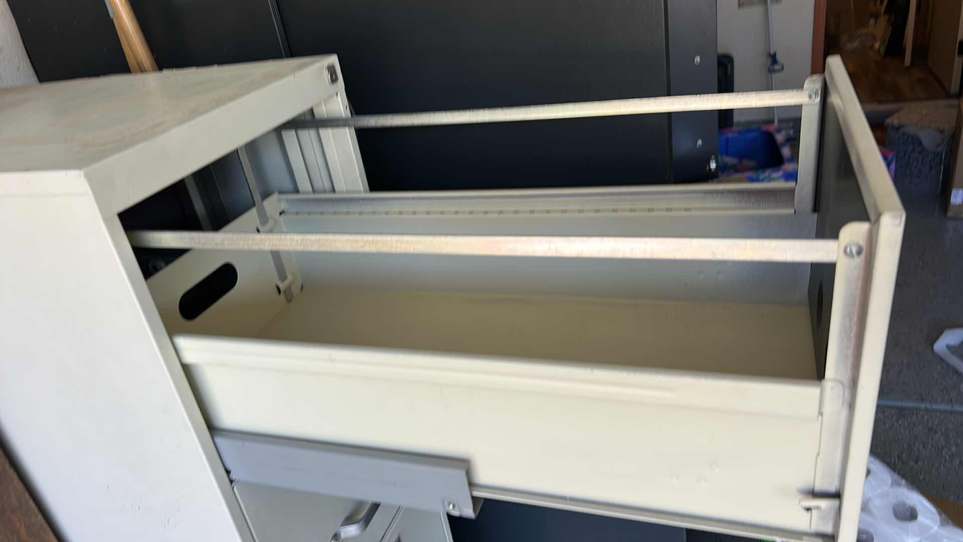 Photo 1 of 5 DOOR METAL FILE CABINET 15” x 29” x H59 1/2”