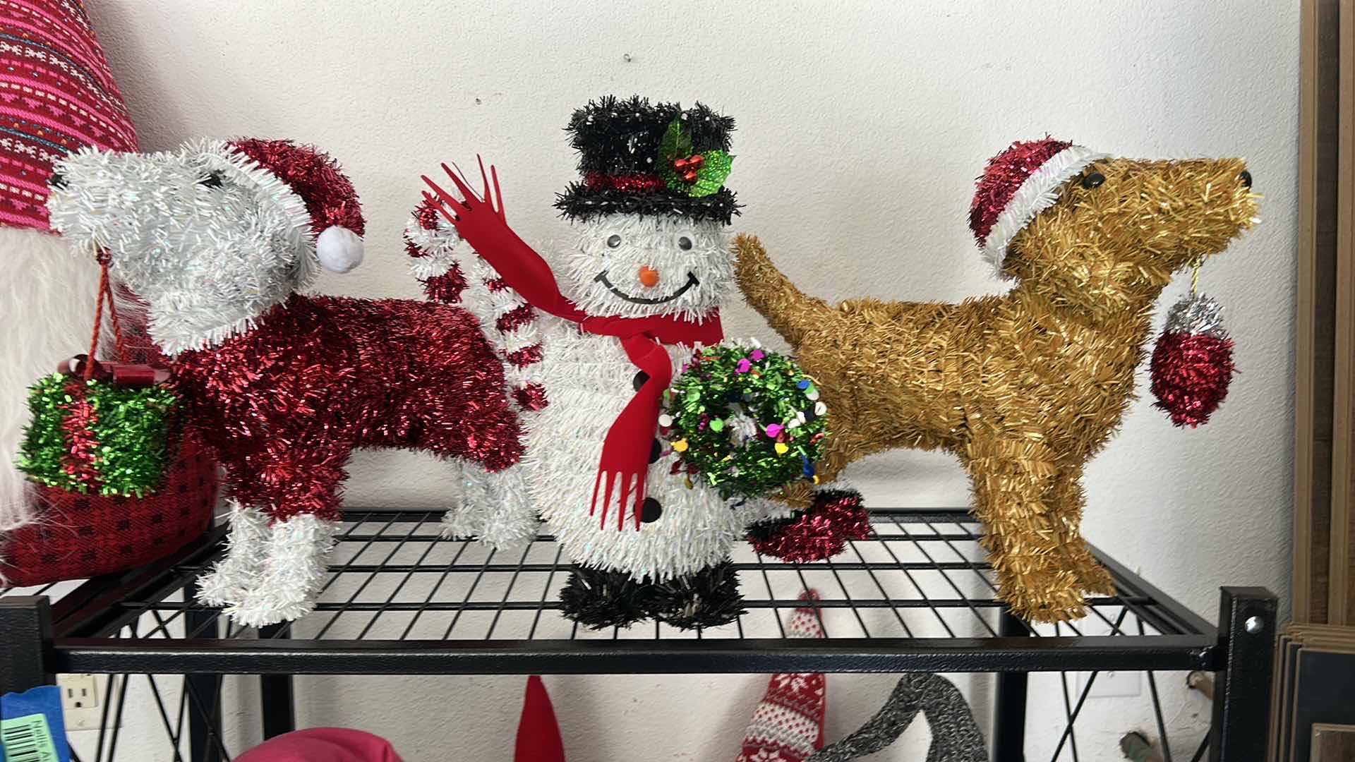 Photo 1 of 8 - CHRISTMAS DECORATIONS