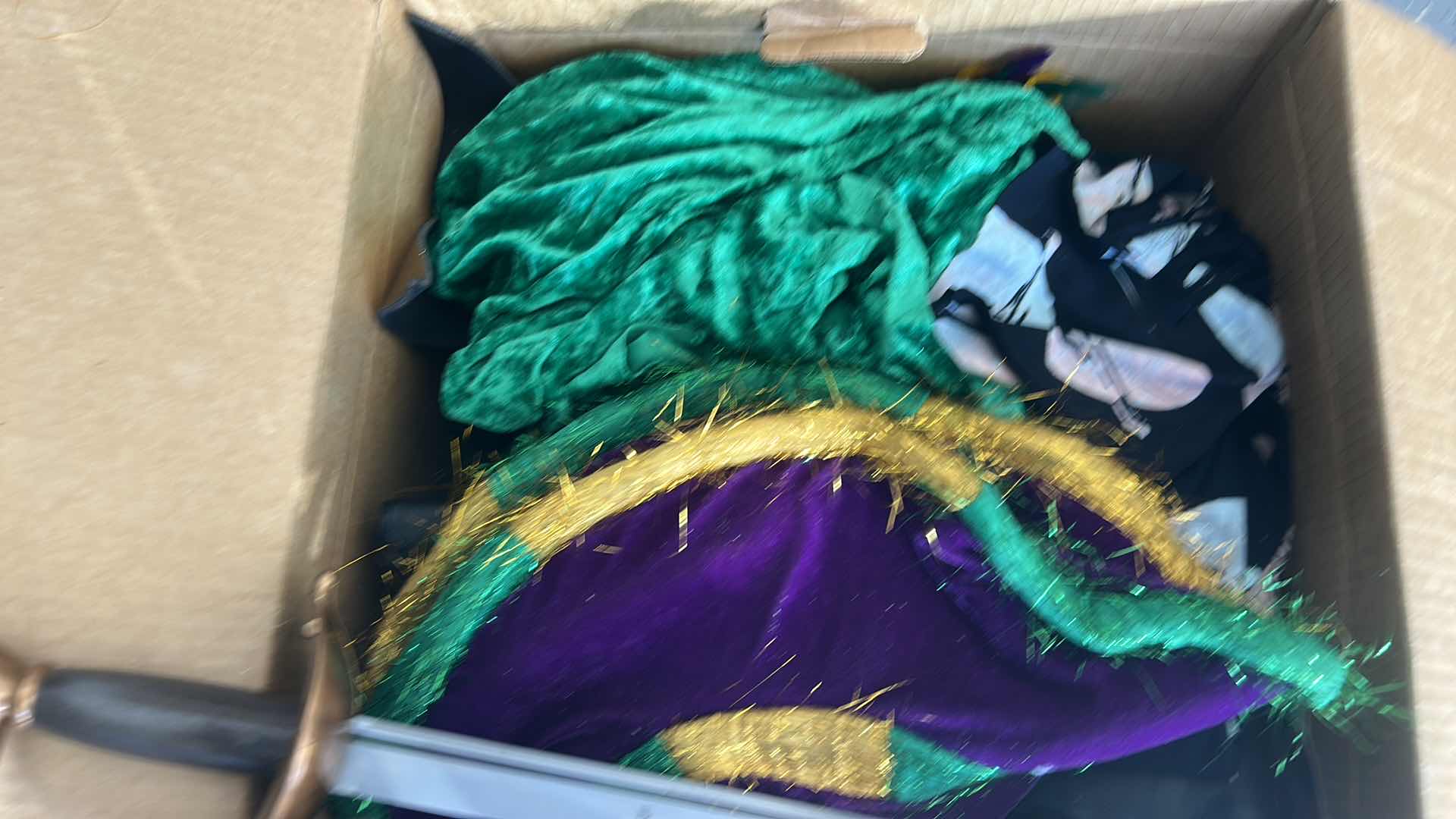 Photo 1 of BOX - HALLOWEEN COSTUMES