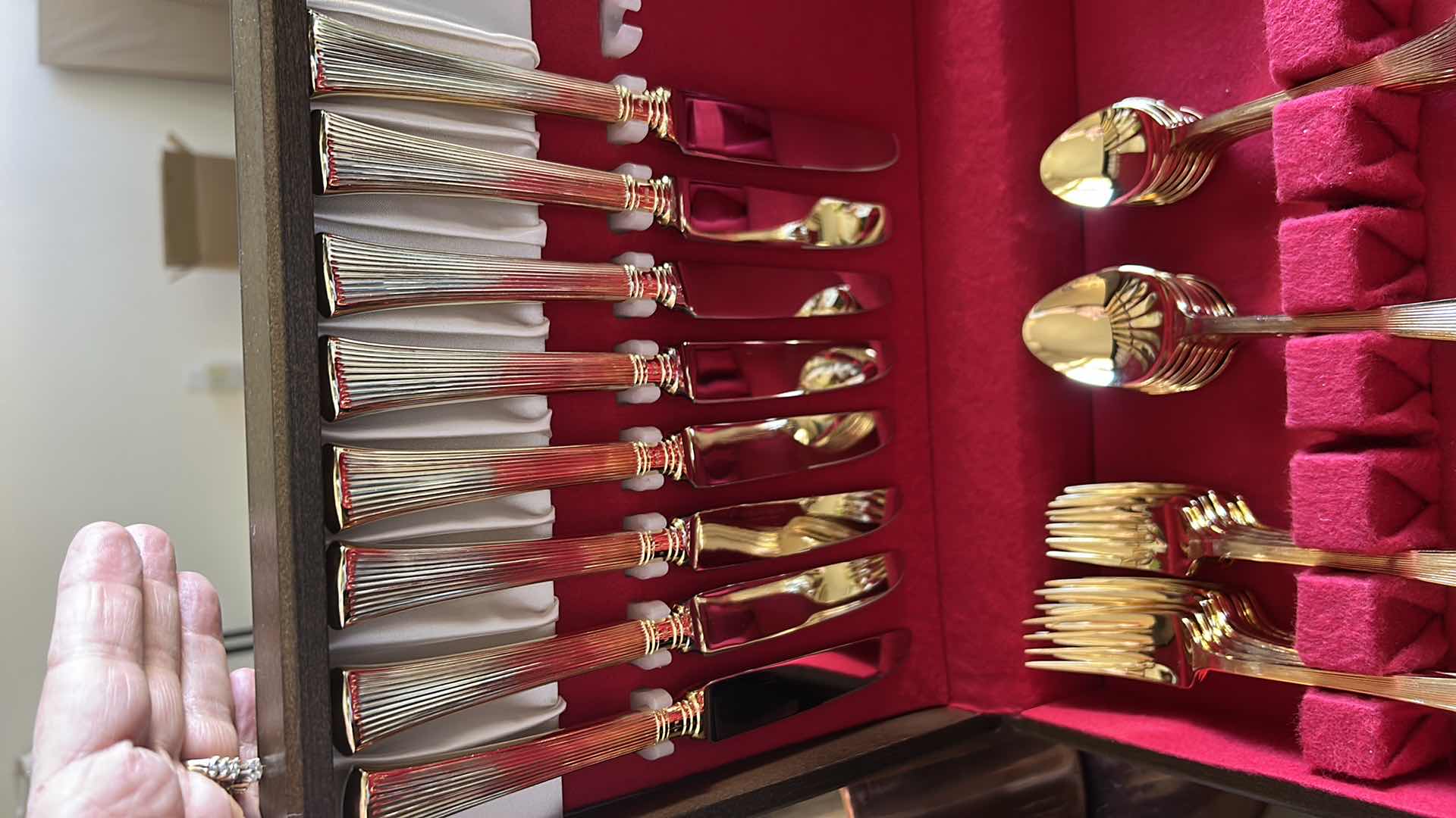 Photo 1 of 44PC GEORGIAN HOUSE “CHRISTY” 24K GOLD PLATED SERVING WARE IN WOOD BOX