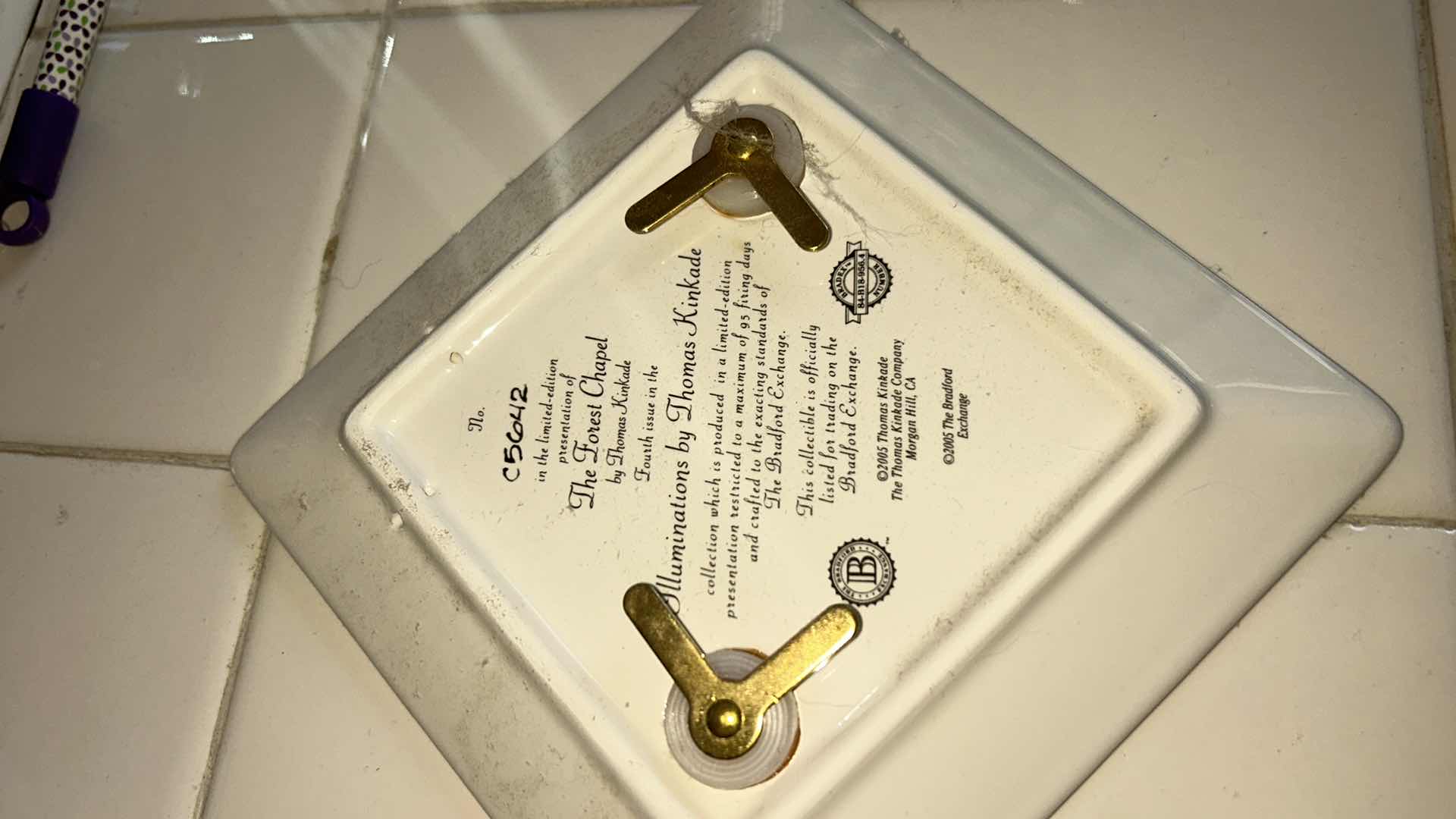 Photo 1 of 4 THOMAS KINKADE NUMBERED PLATES IN GOLD METAL WALL MOUNTED CANDLE HOLDER 21” x 21”