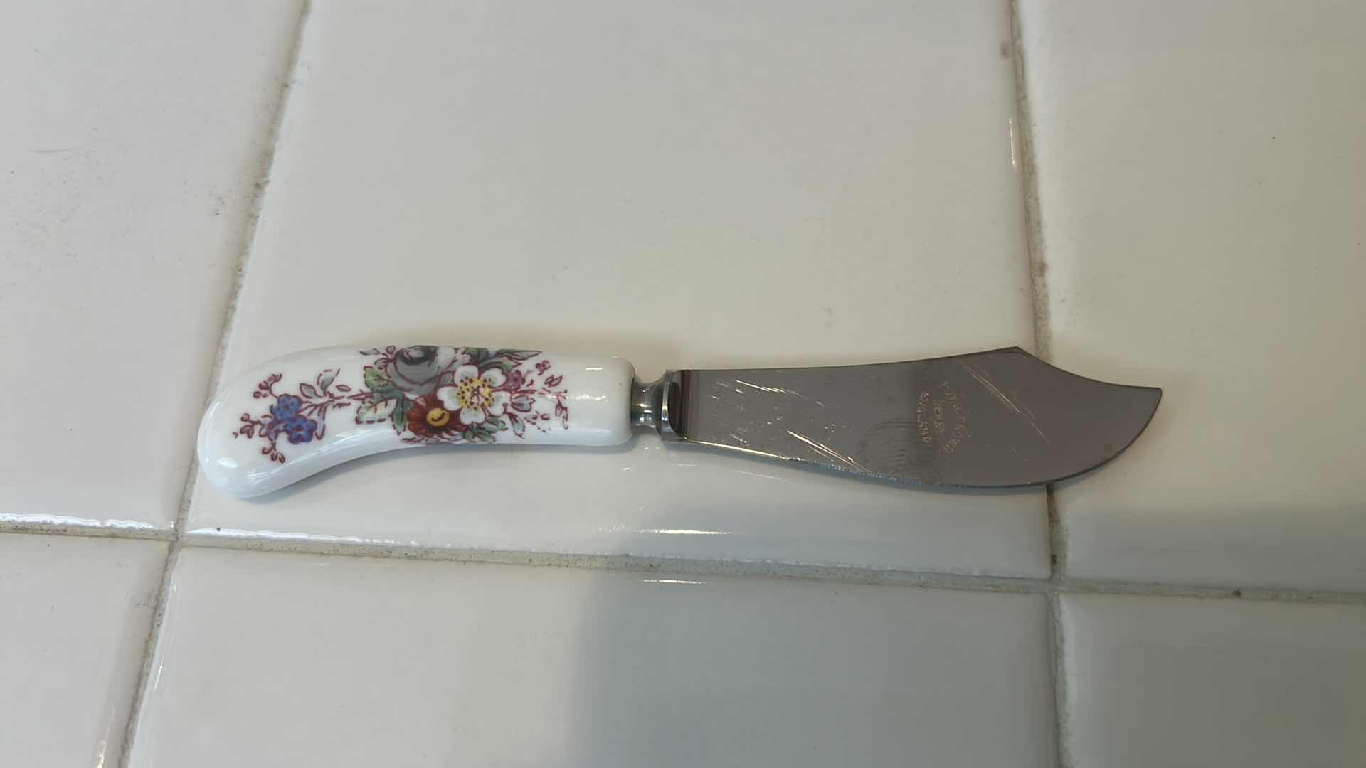 Photo 1 of 2 WILCOX INTERNATIONAL SILVER CO. SILVER PLATED TRAYS 12” & ROYAL CROWN ENGLAND CHEESE KNIFE