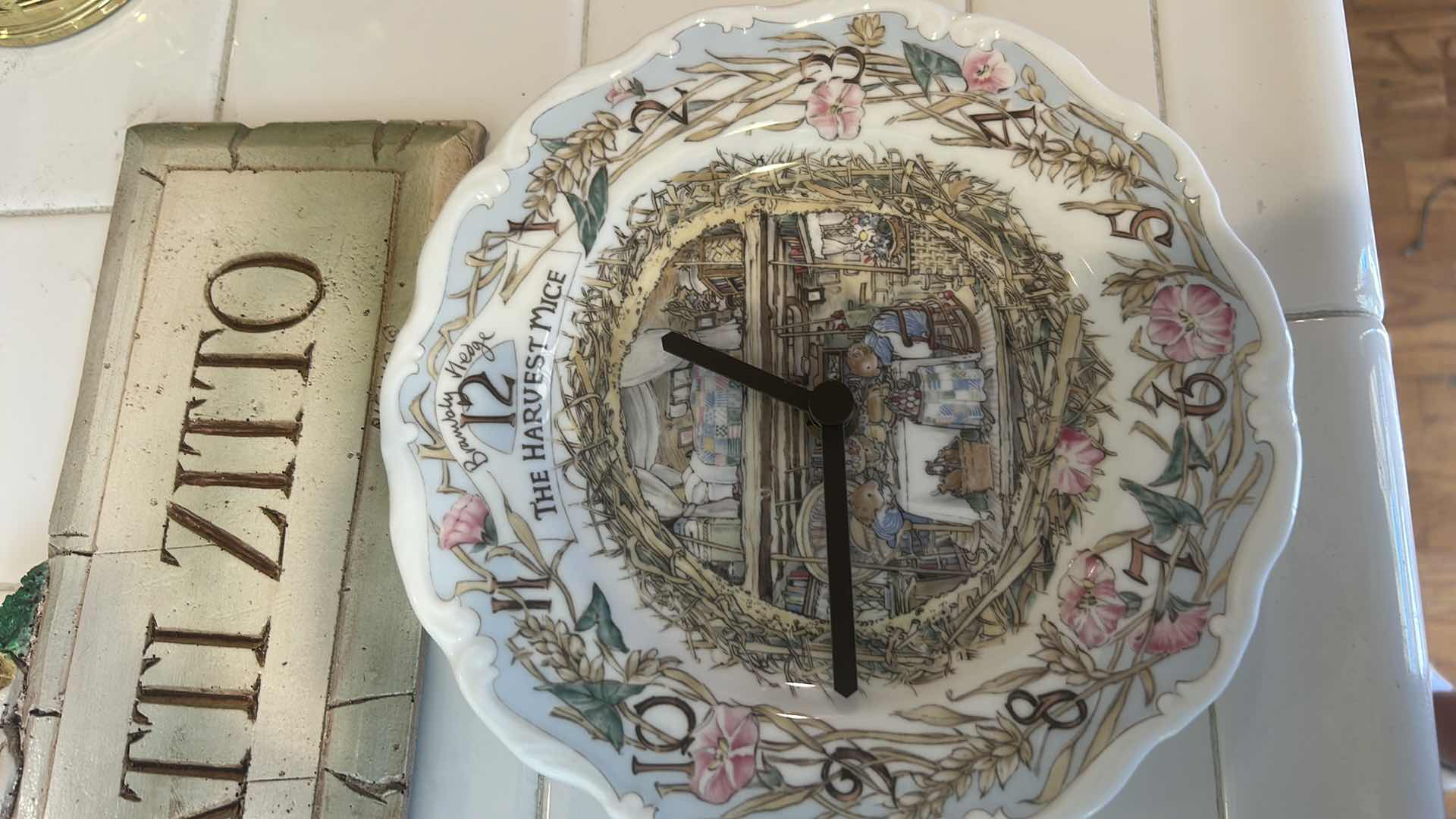 Photo 1 of 4 PC WALL DECOR- ROYAL DOULTON BRAMBLY HEDGE PORCELAIN CLOCK 8.75” & MORE