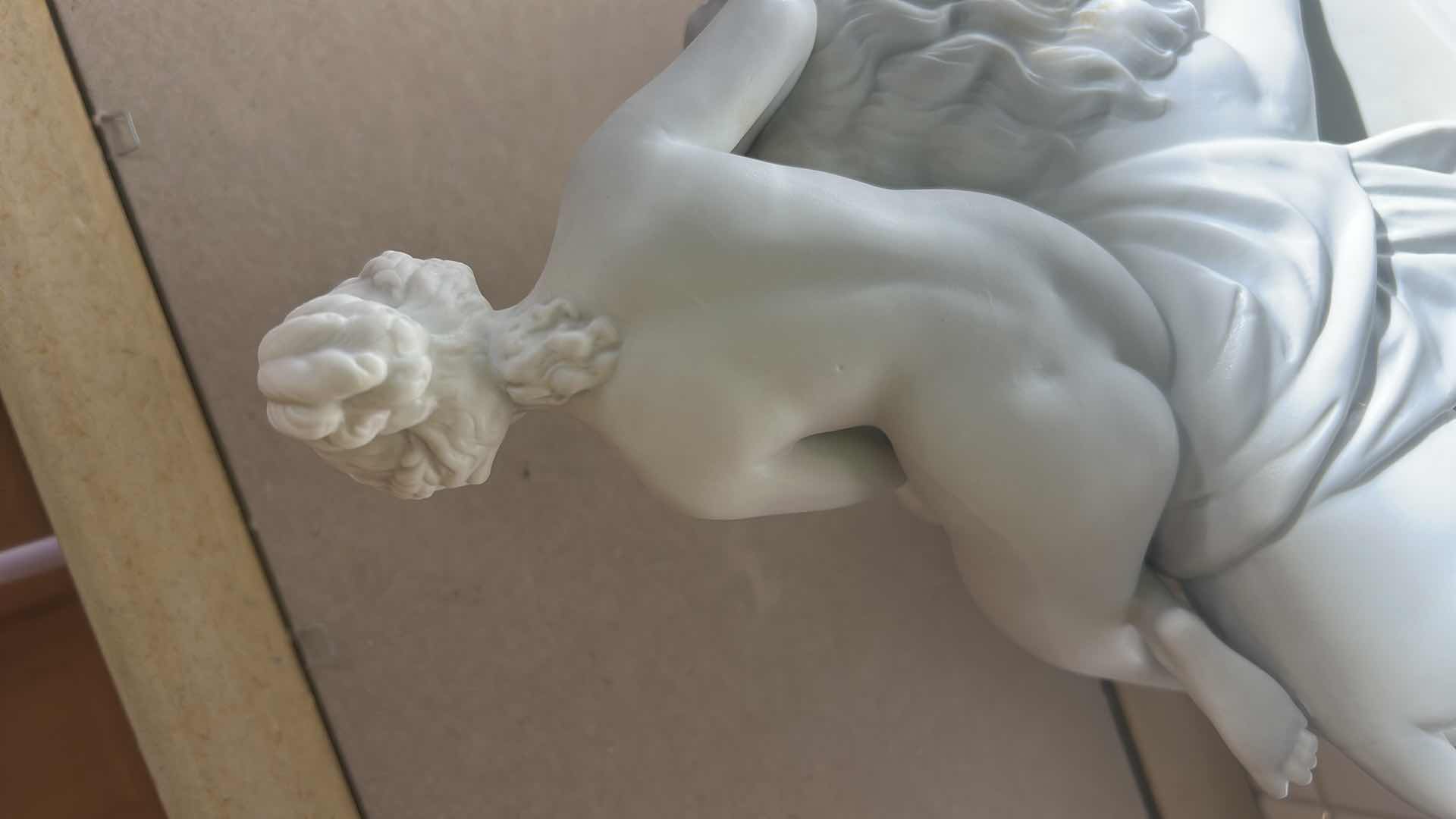 Photo 1 of PARIAN SCULPTURE “UNA AND THE LION” H10”