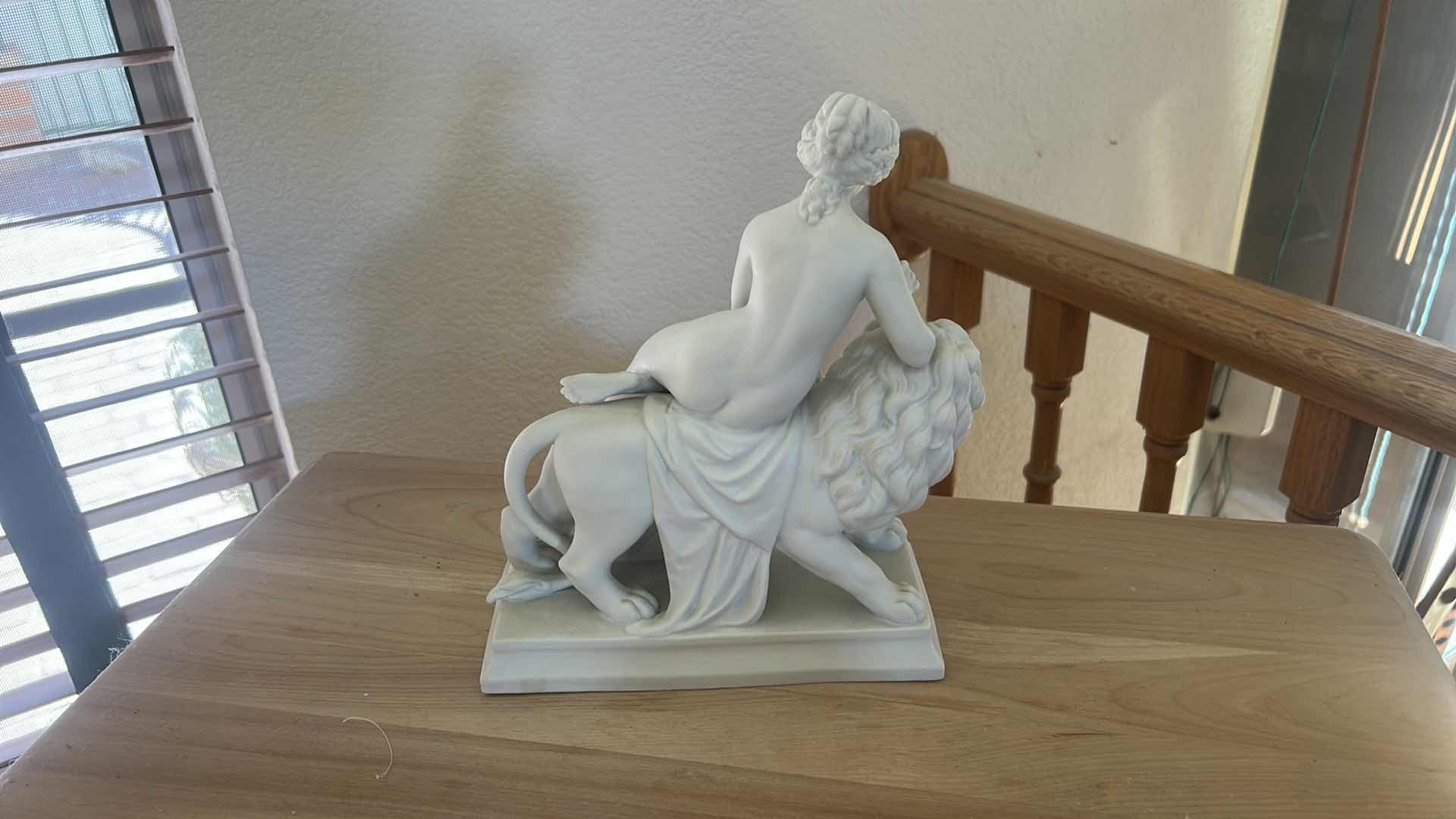 Photo 1 of PARIAN SCULPTURE “UNA AND THE LION” H10”