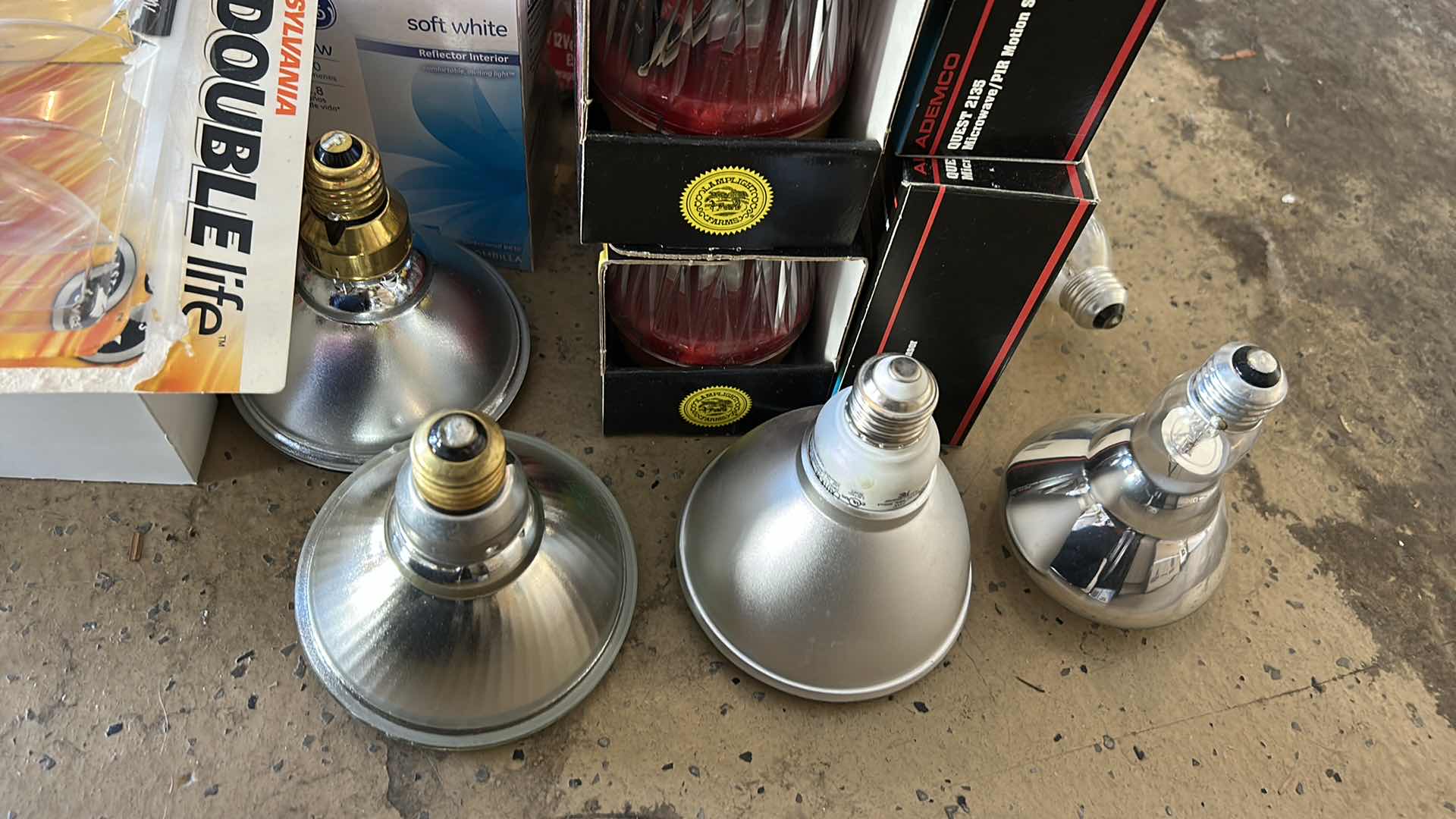 Photo 1 of LIGHTBULBS