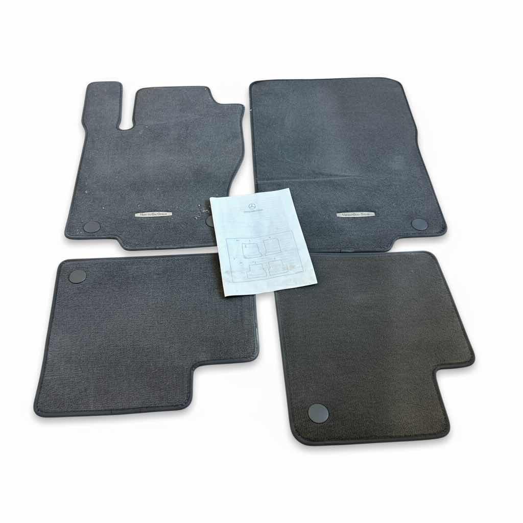 Photo 1 of MERCEDES BENZ FLOOR MATS