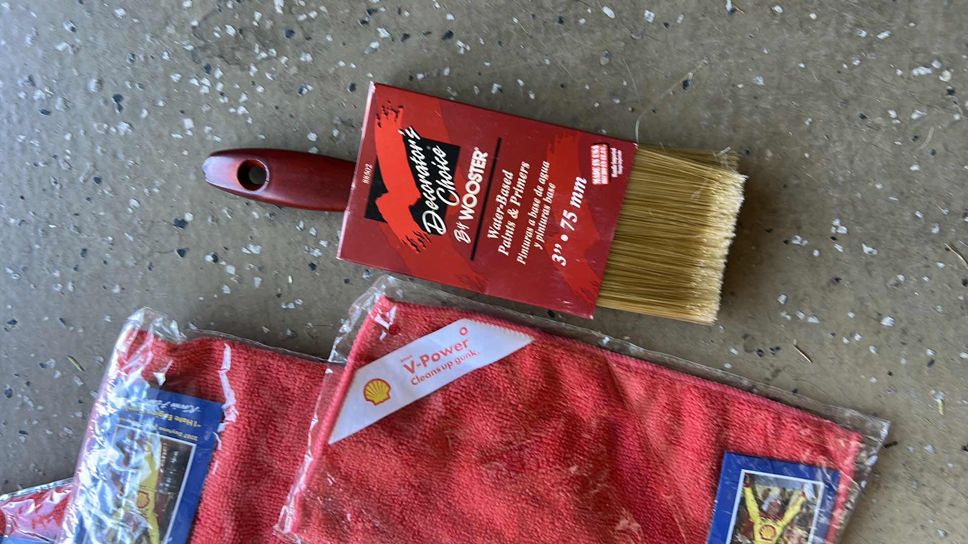 Photo 1 of GARAGE ITEMS