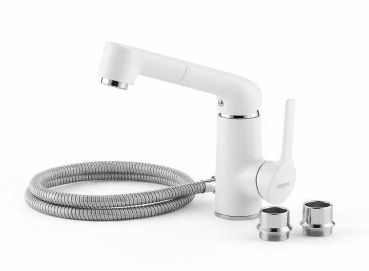 Photo 1 of NEW MOEN SINGLE HANDLE KITCHEN FAUCET