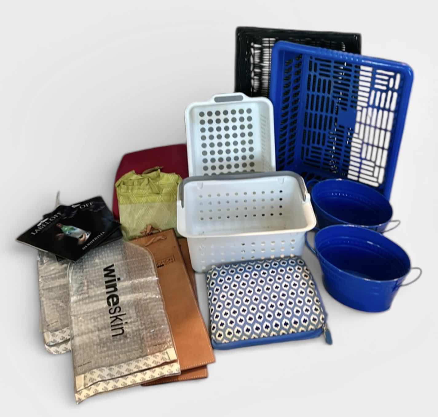 Photo 1 of KITCHEN ITEMS / ORGANIZATION SND STORAGE