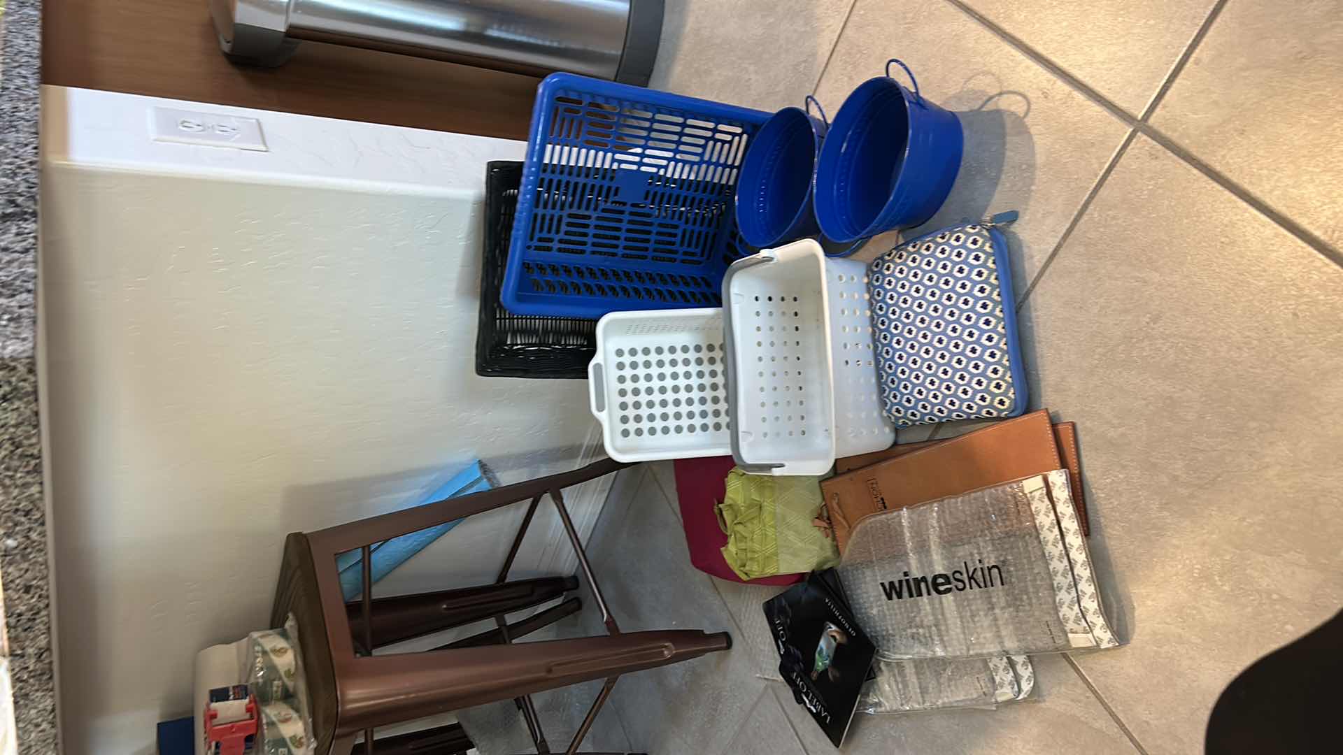 Photo 1 of KITCHEN ITEMS / ORGANIZATION SND STORAGE