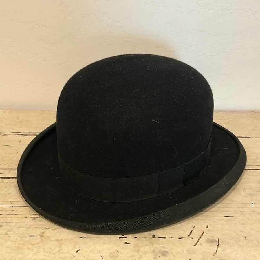 Photo 1 of GORDON DELUXE BLACK FELT BOWLER HAT SIZE 71/4