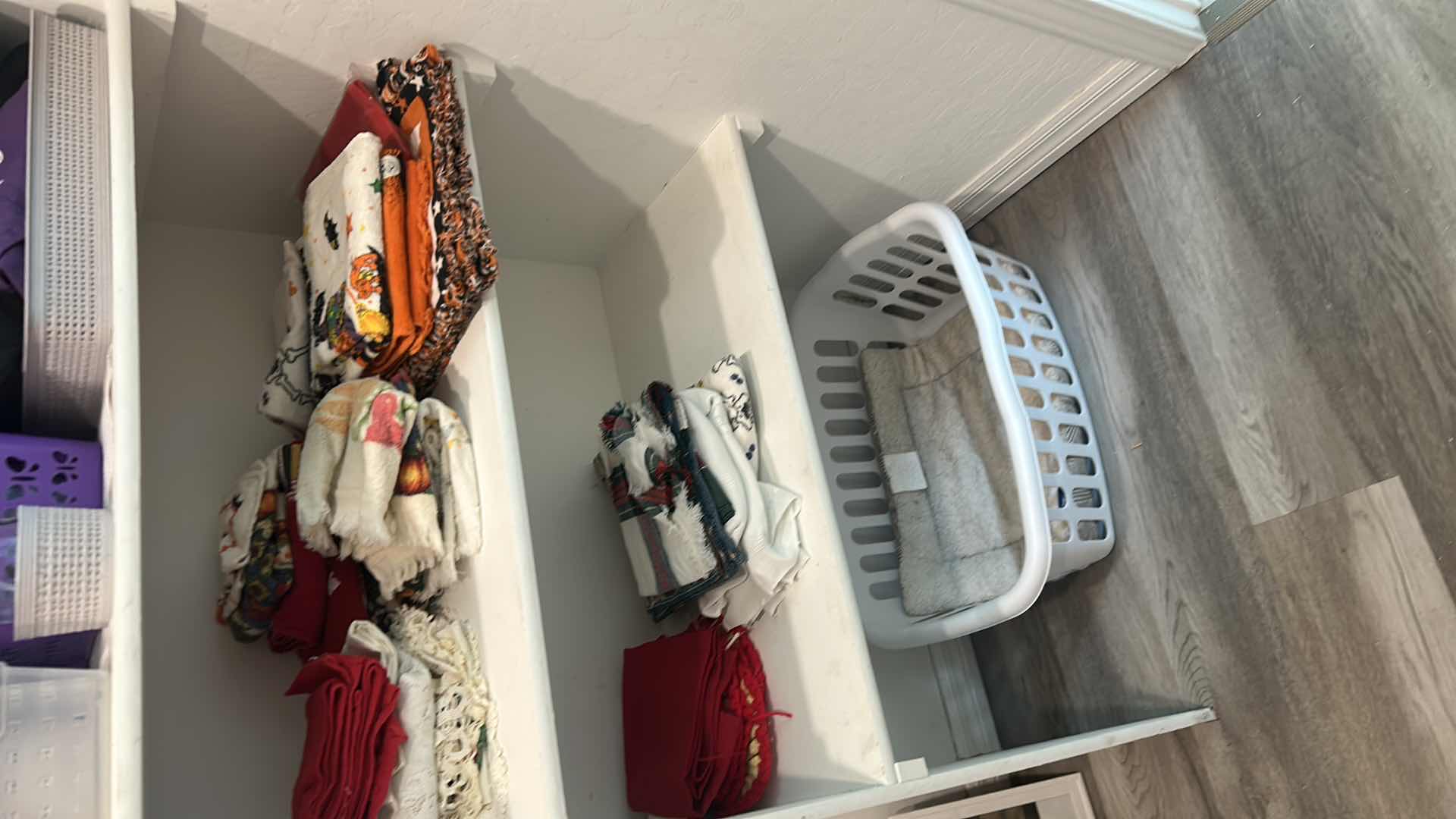 Photo 1 of CONTENTS OF 5 SHELVES