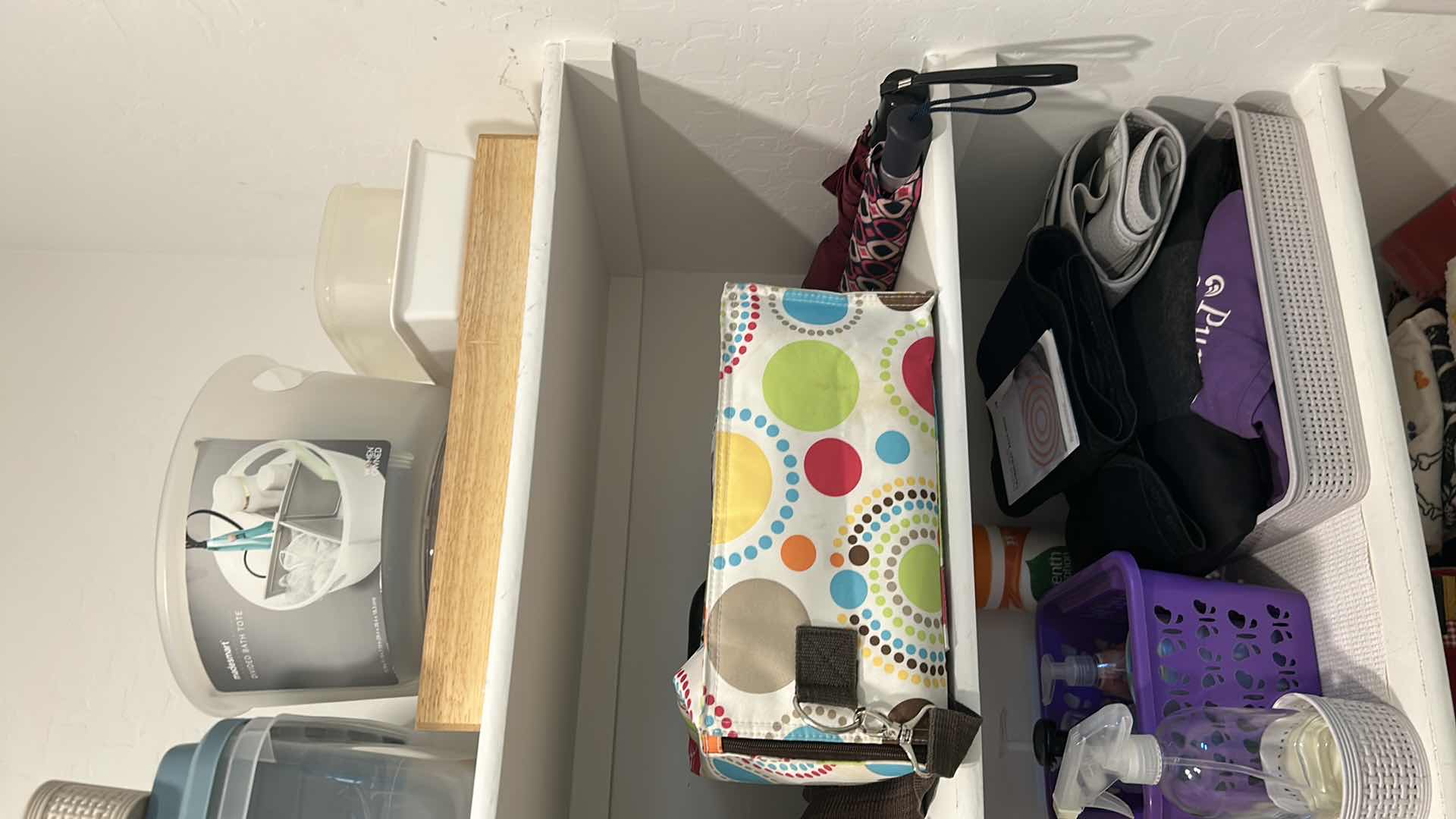 Photo 1 of CONTENTS OF 5 SHELVES