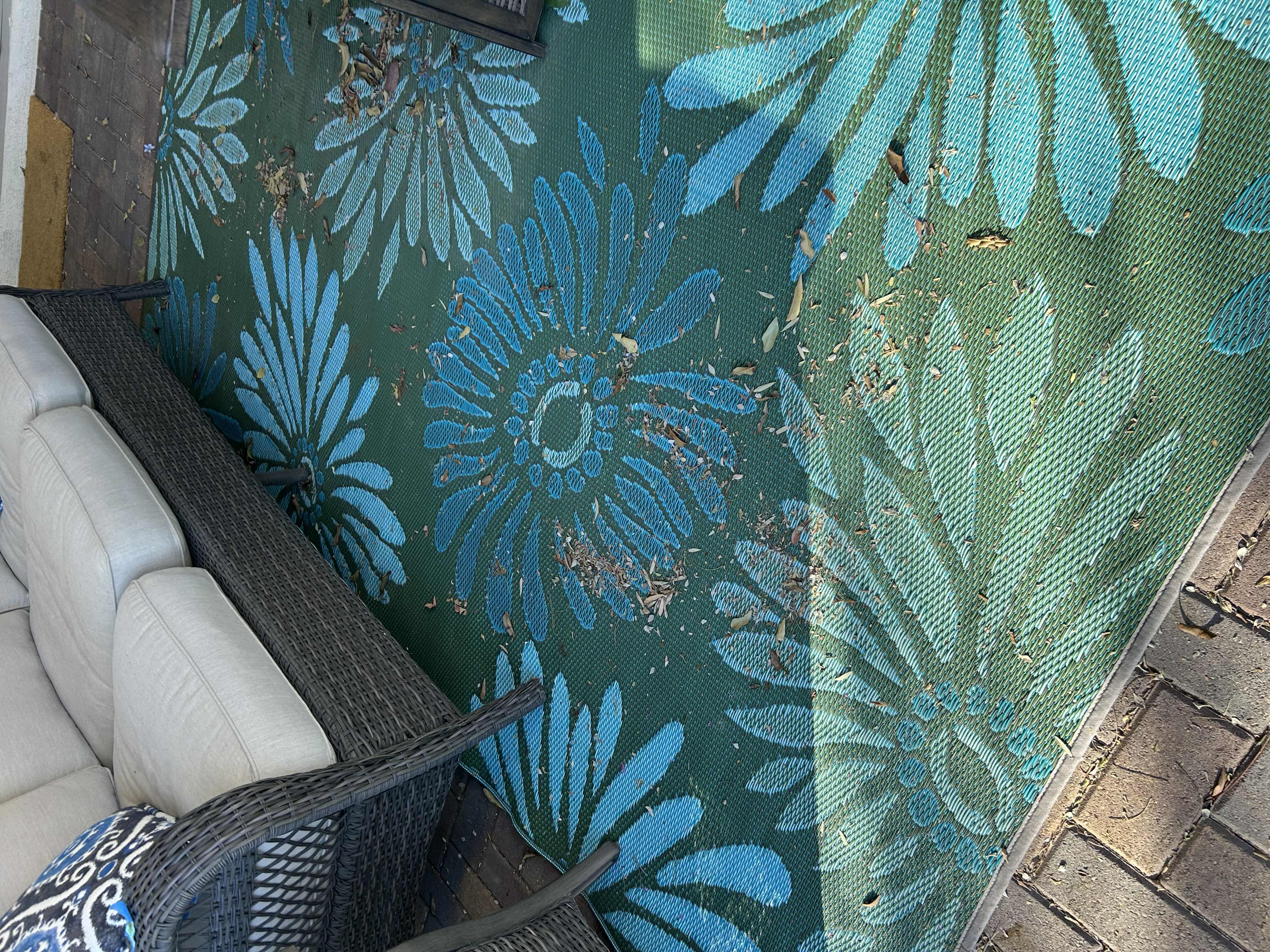 Photo 1 of GREEN TEAL FLOWERS NYLON OUTDOOR RUG 9' X 6'