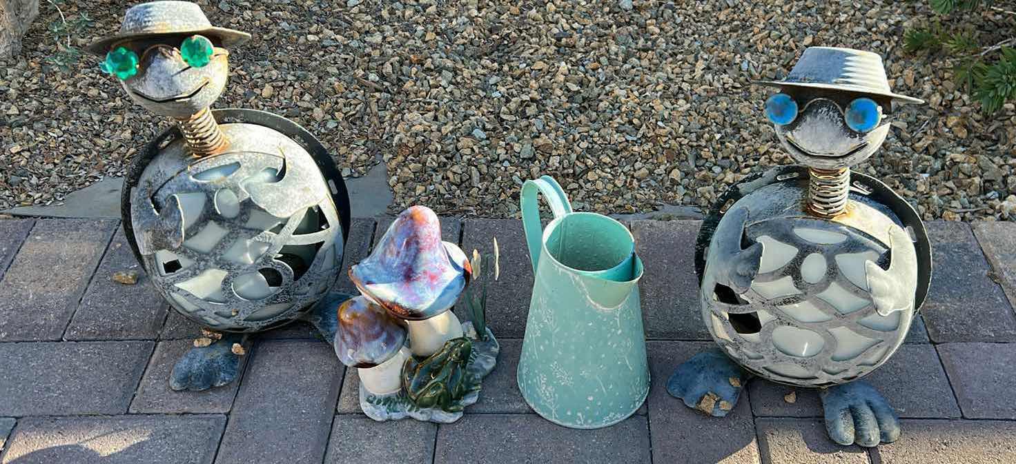 Photo 1 of 4- GARDEN ITEMS