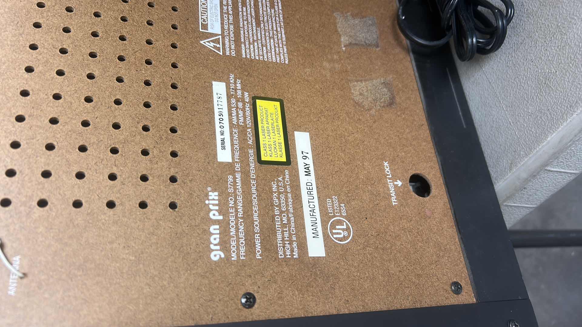 Photo 1 of GPX HOME STEREO SYSTEM, LIKELY FROM AROUND 1996 AND TWO SPEAKERS