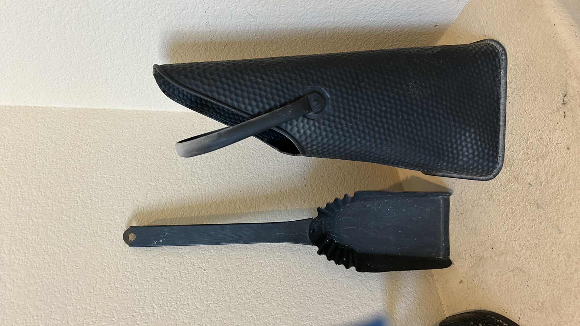 Photo 1 of BLACK TIN FIREPLACE SHOVEL AND COAL SCUTTLE SET. H19”