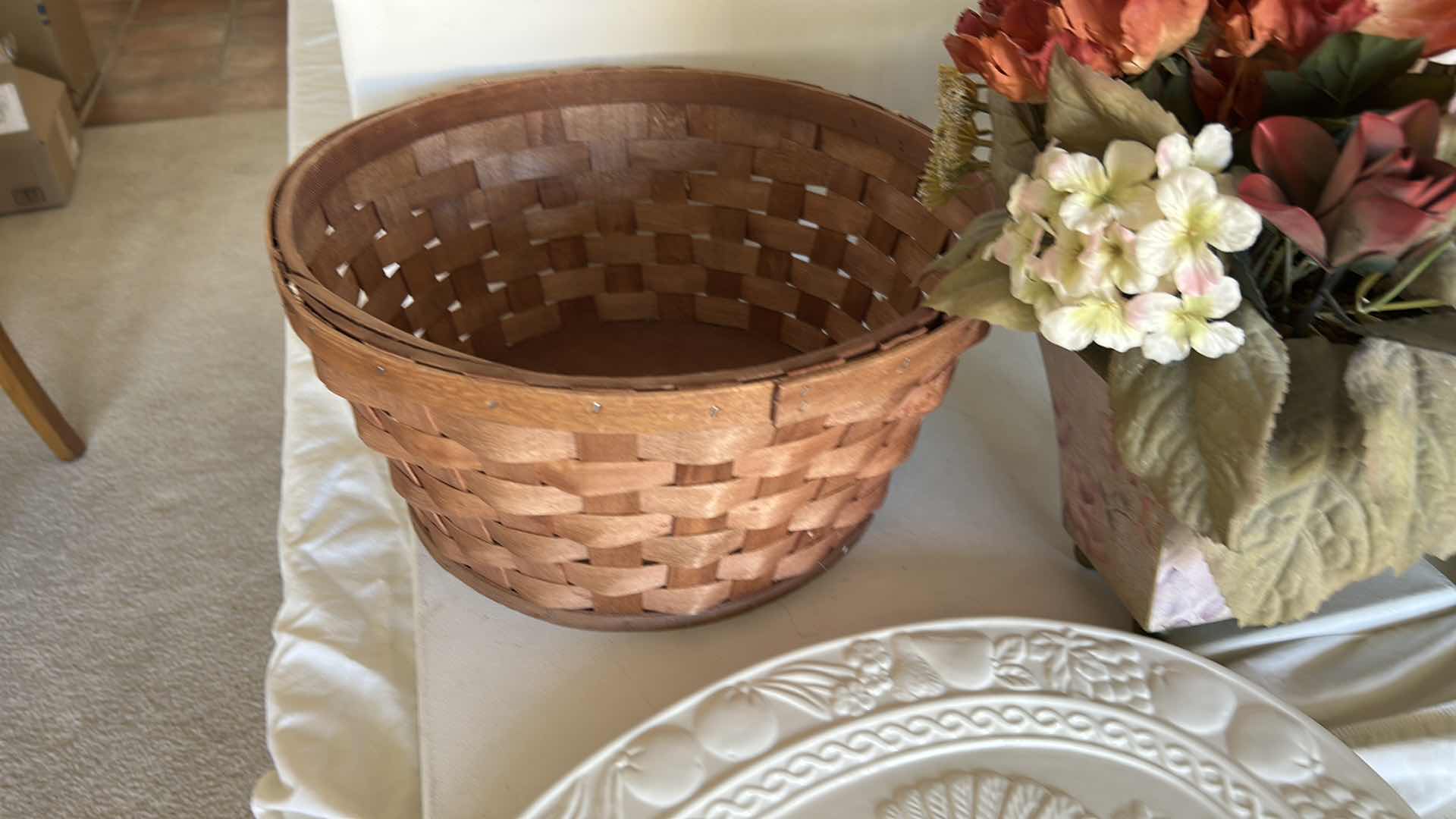 Photo 1 of HOME DECOR (PLATTER  H16”)