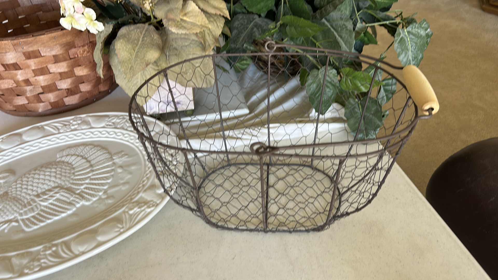 Photo 1 of HOME DECOR (PLATTER  H16”)