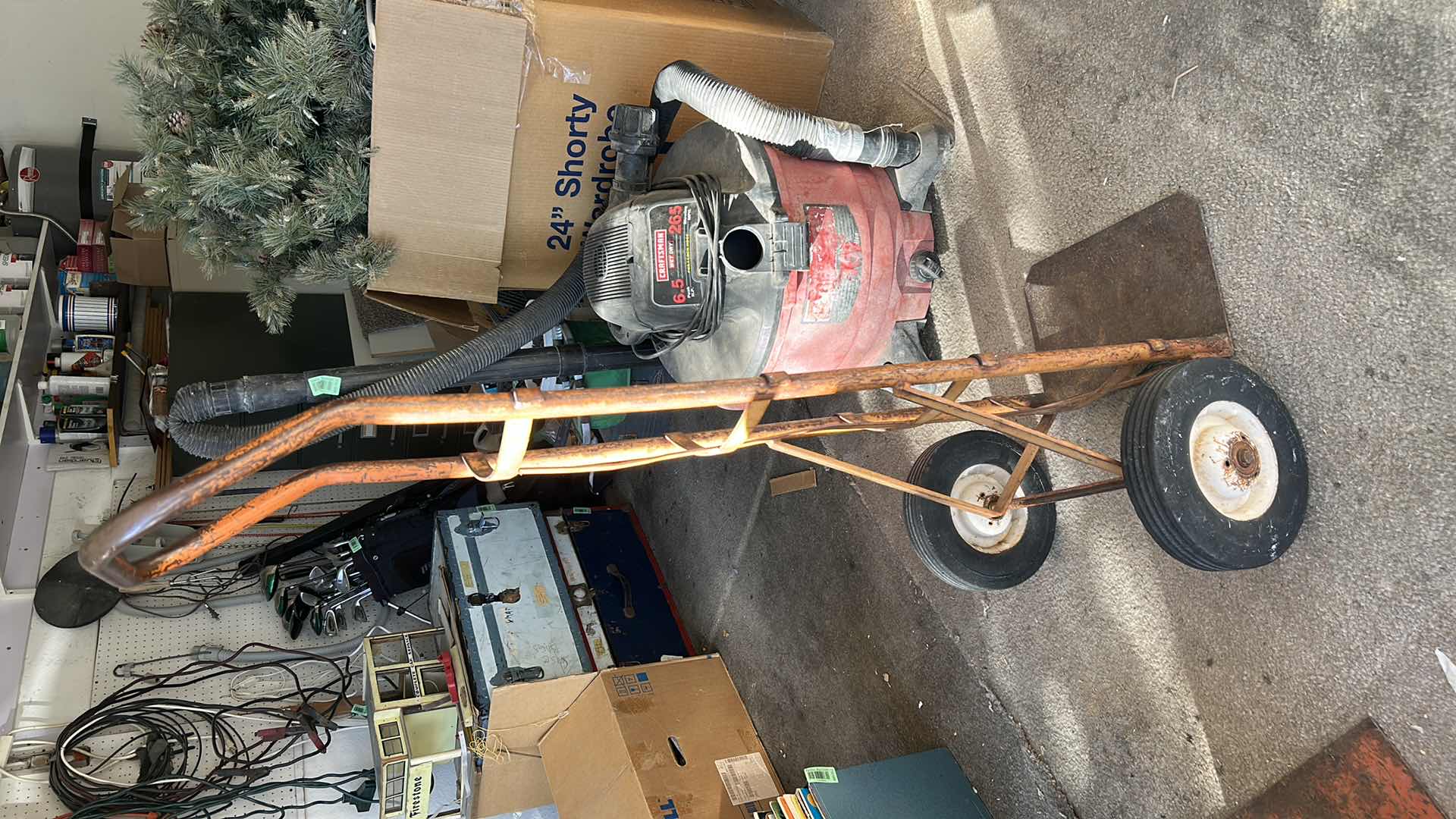Photo 1 of METAL HANDTRUCK