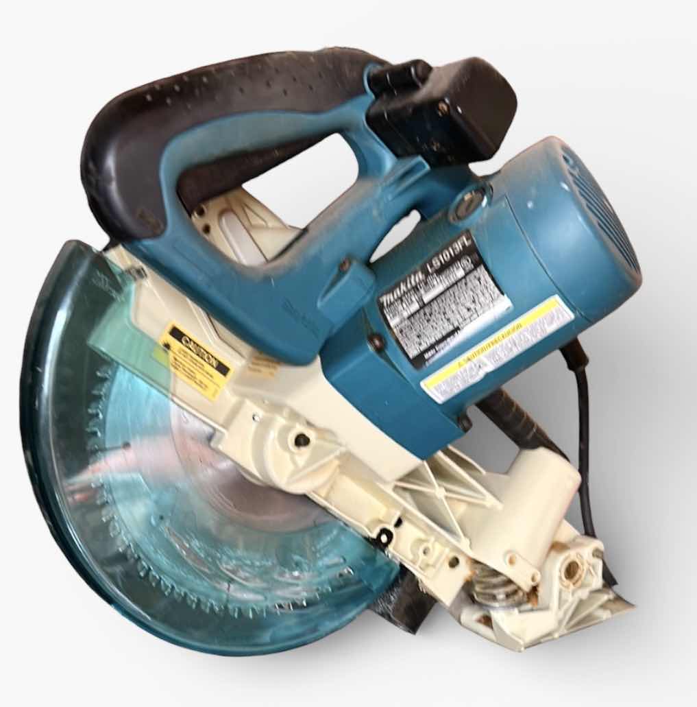 Photo 1 of MAKITA CORDED CIRCULAR SAW.