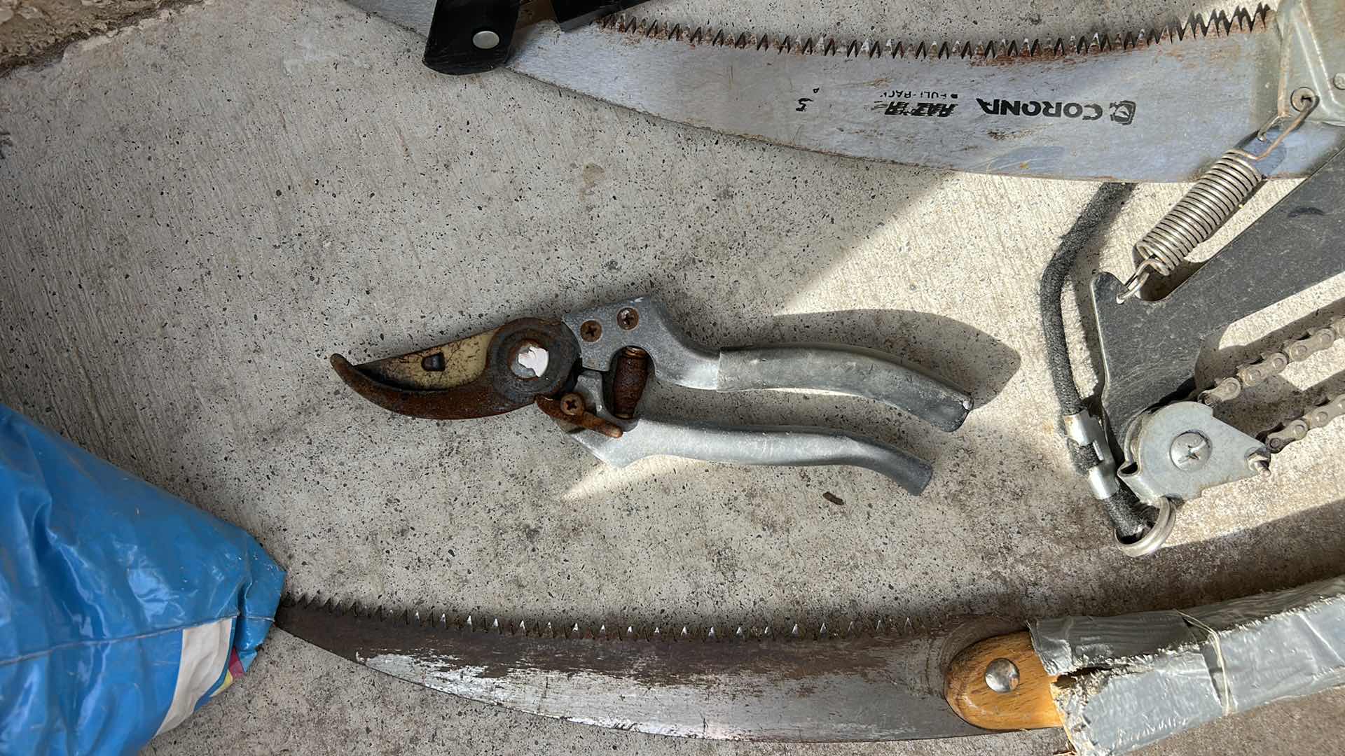 Photo 1 of GARDENING TOOLS