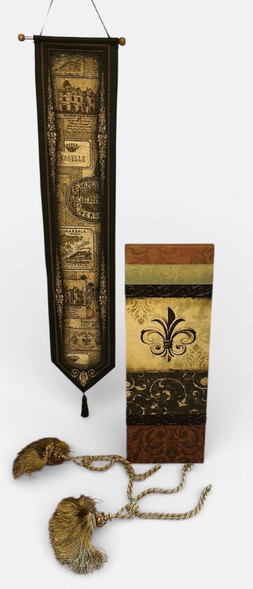 Photo 1 of 4 PC HOME DECOR, STRETCHED CANVAS FLEUR DE LIS STRETCHED CANVAS ARTWORK 12“ x H34 1/2“, WALL TAPESTRY AND CURTAIN TIE BACKS