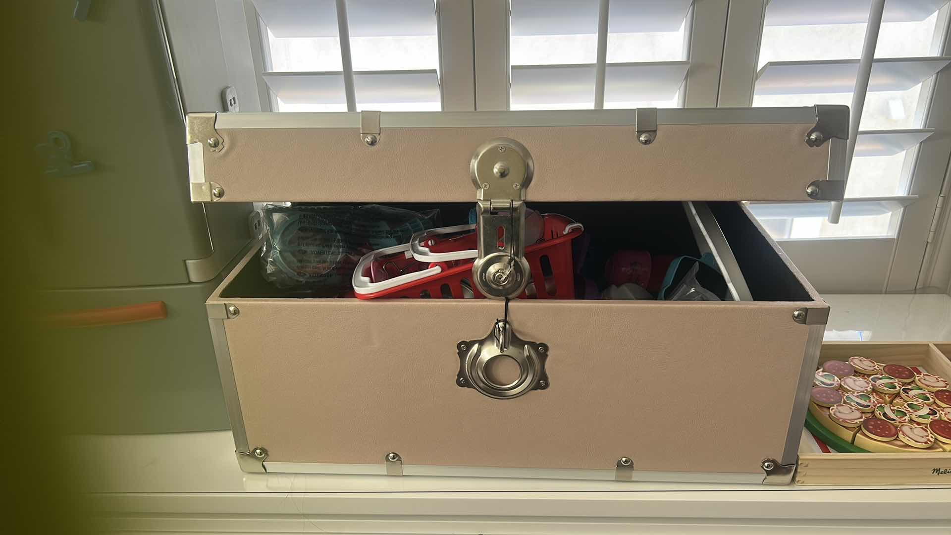 Photo 1 of CHILDS KITCHEN PLAY ITEMS