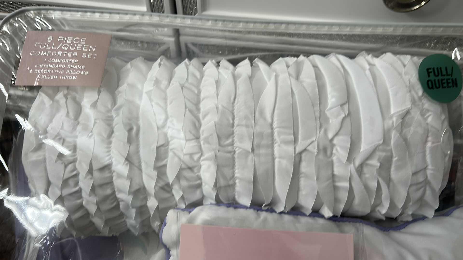 Photo 1 of 4 PC GIRLS BEDDING AND PILLOWS