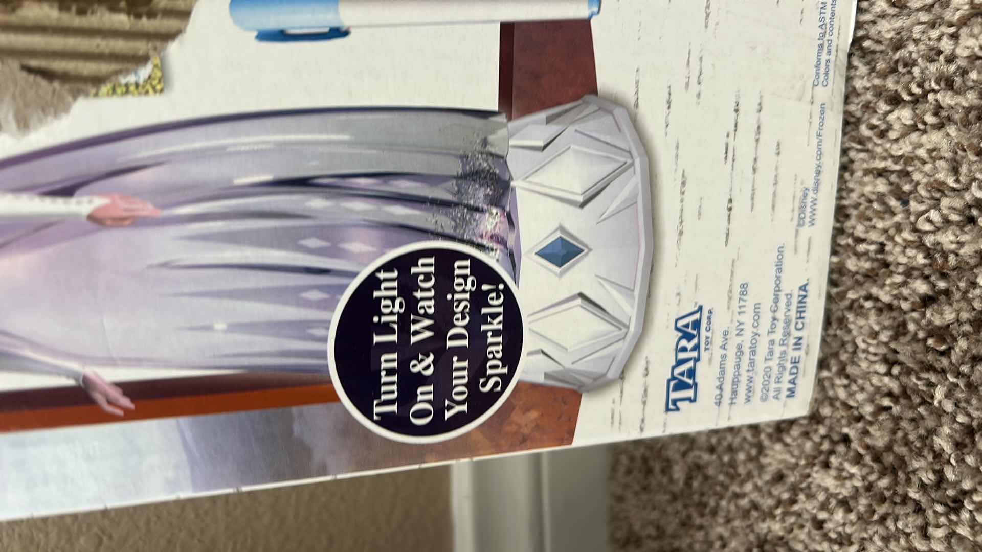 Photo 1 of ELSA, FROZEN 2 SPARKLE AND GLOW FIGURE